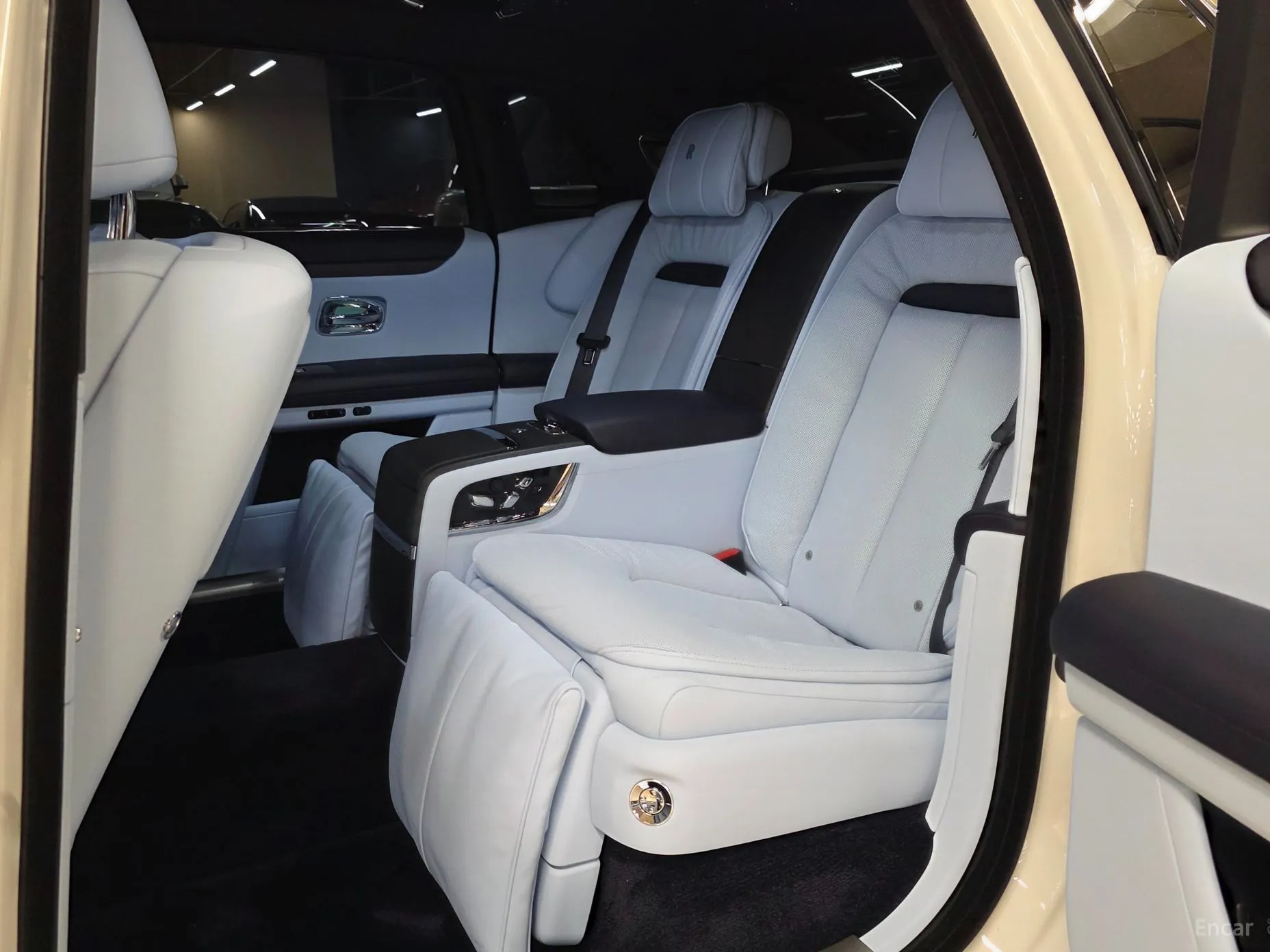 Rolls-Royce Ghost 2nd Generation превью 16
