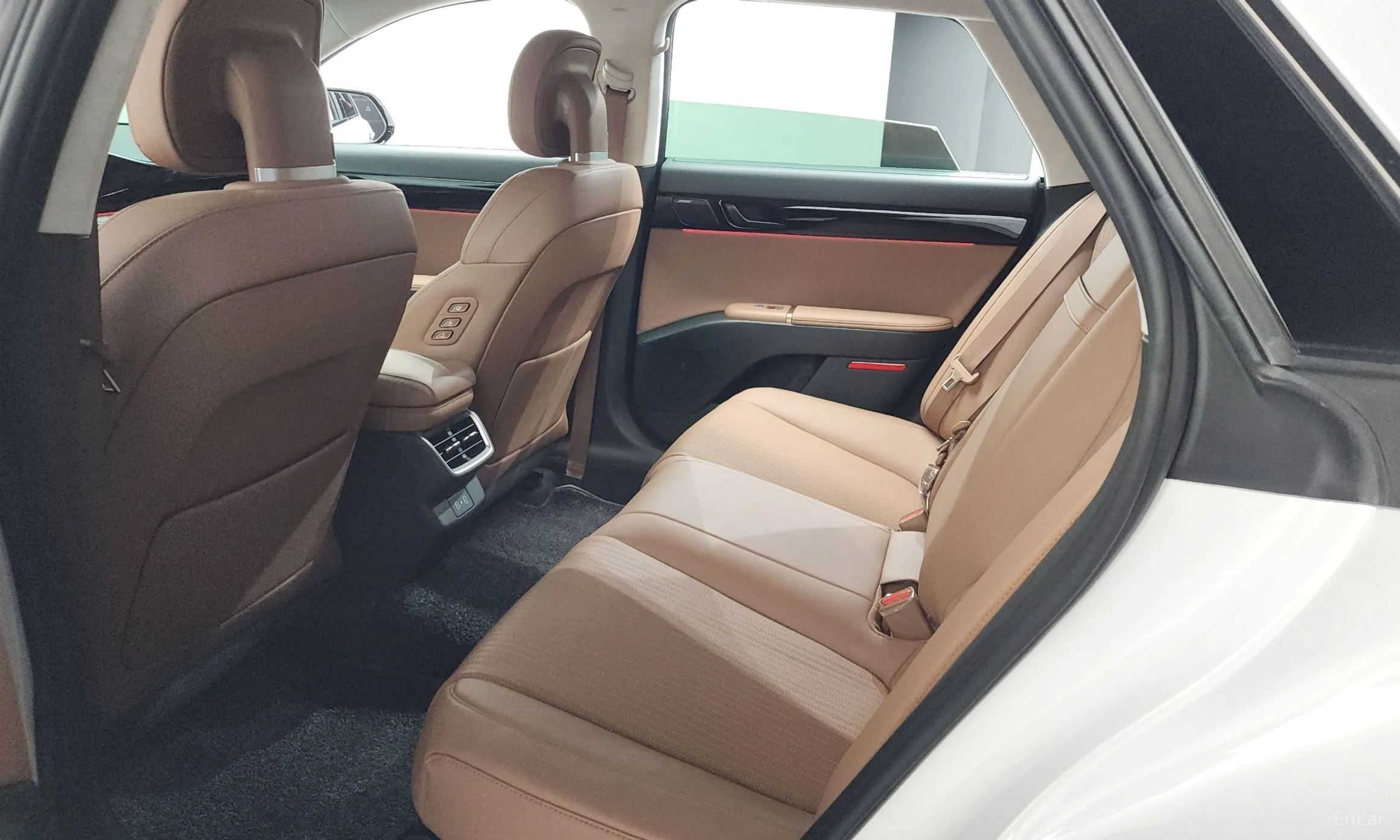 Hyundai Grandeur Hybrid (GN7) превью 19