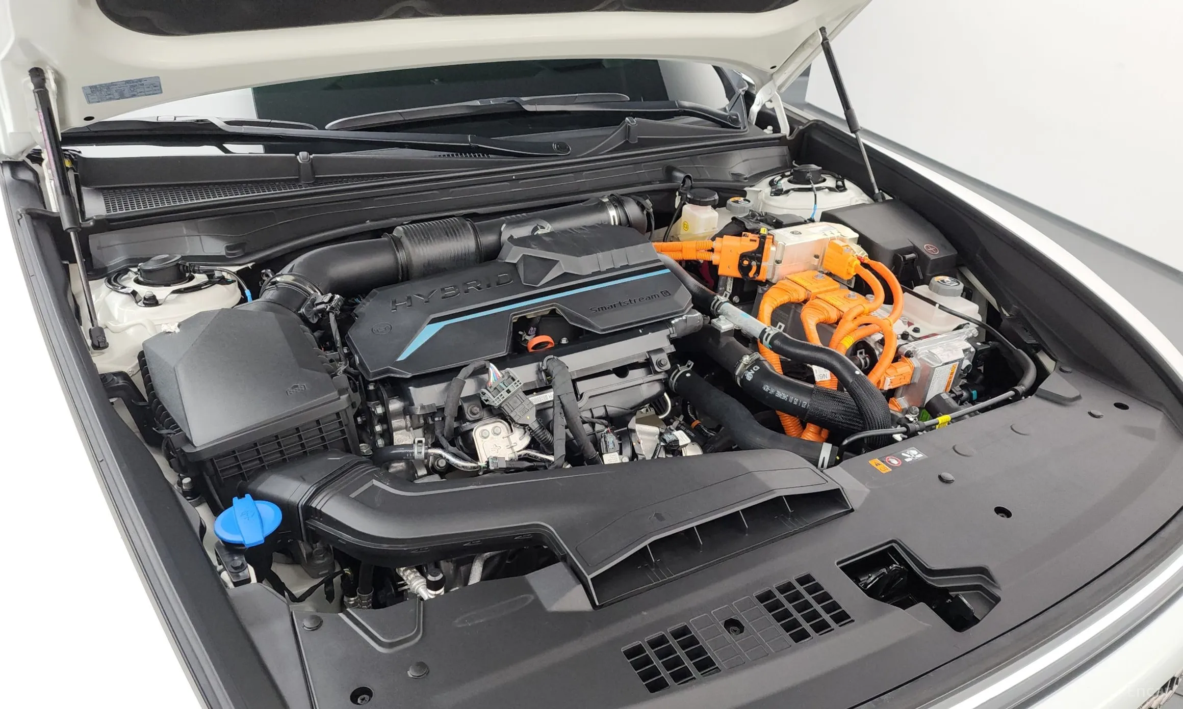 Hyundai Grandeur Hybrid (GN7) превью 6