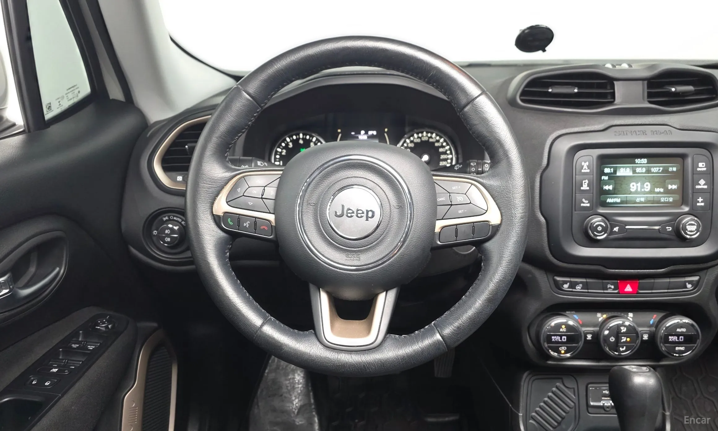 Jeep Renegade превью 12