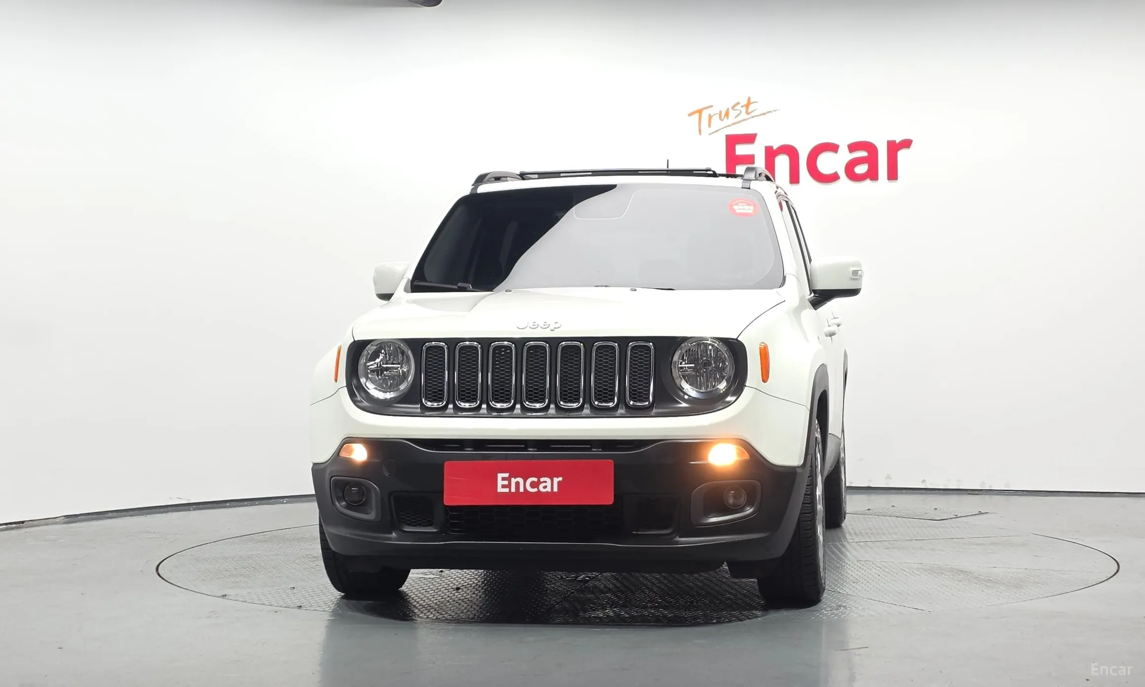 Jeep Renegade превью 3
