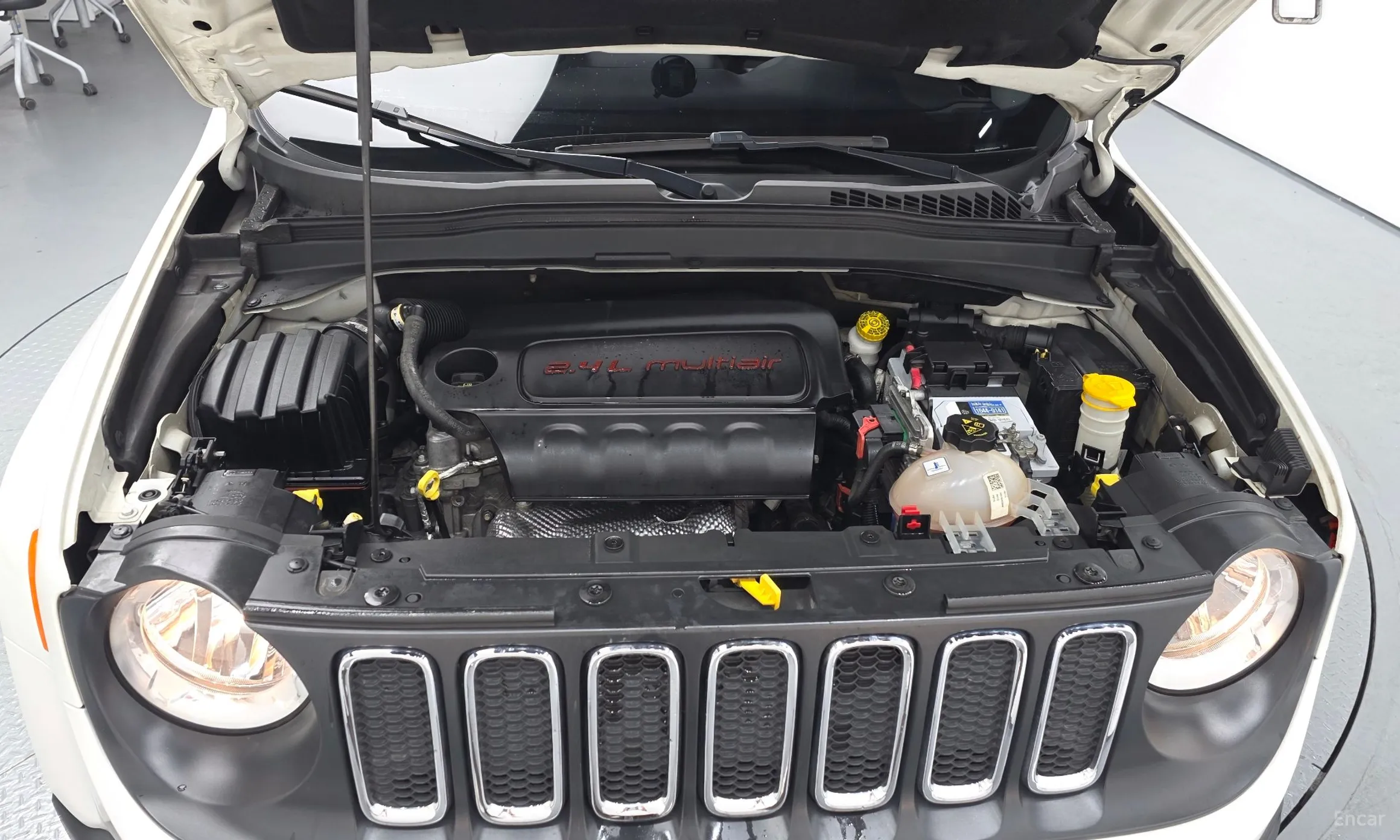 Jeep Renegade превью 6