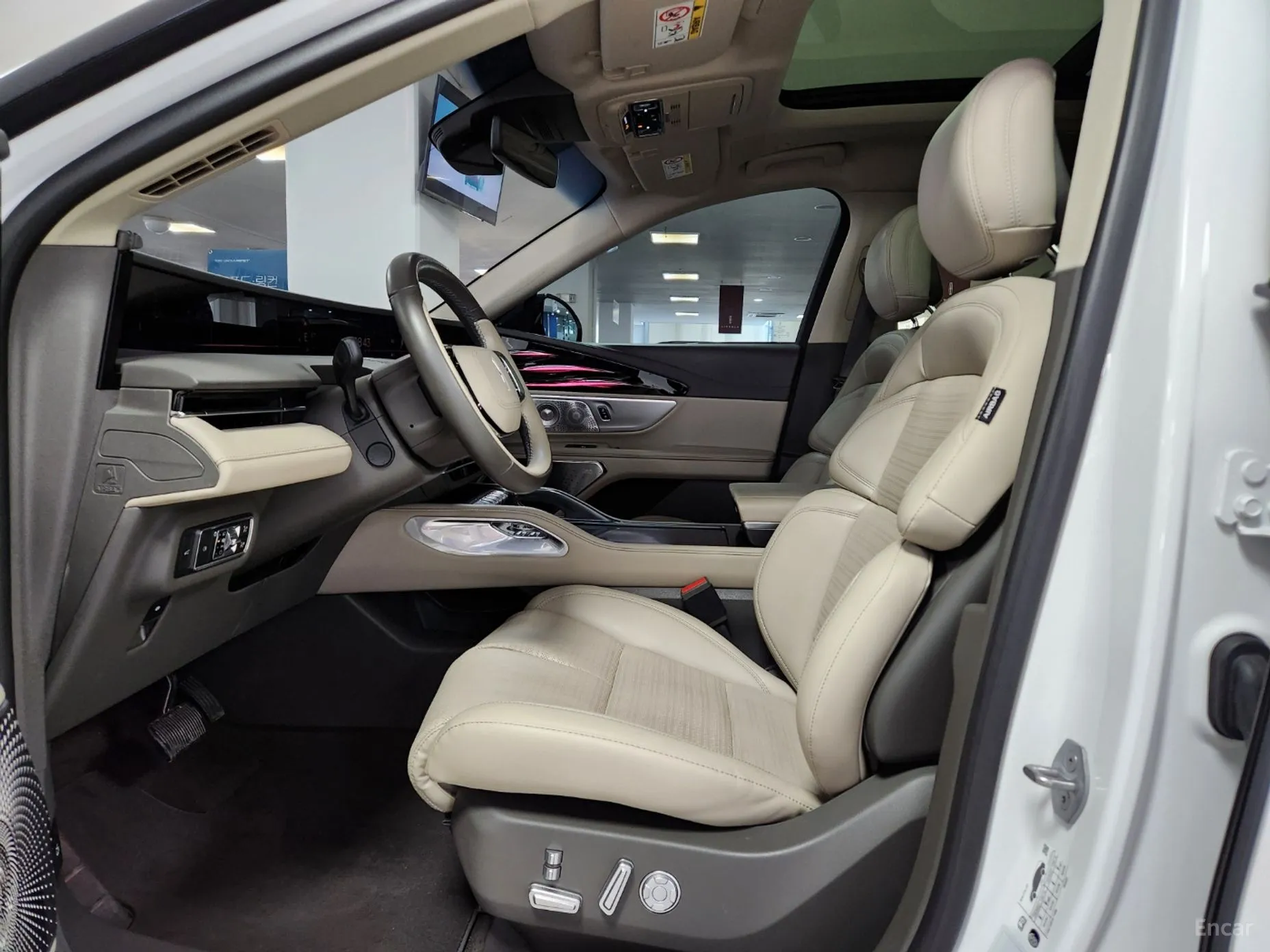 Lincoln Nautilus Gen 2 превью 10