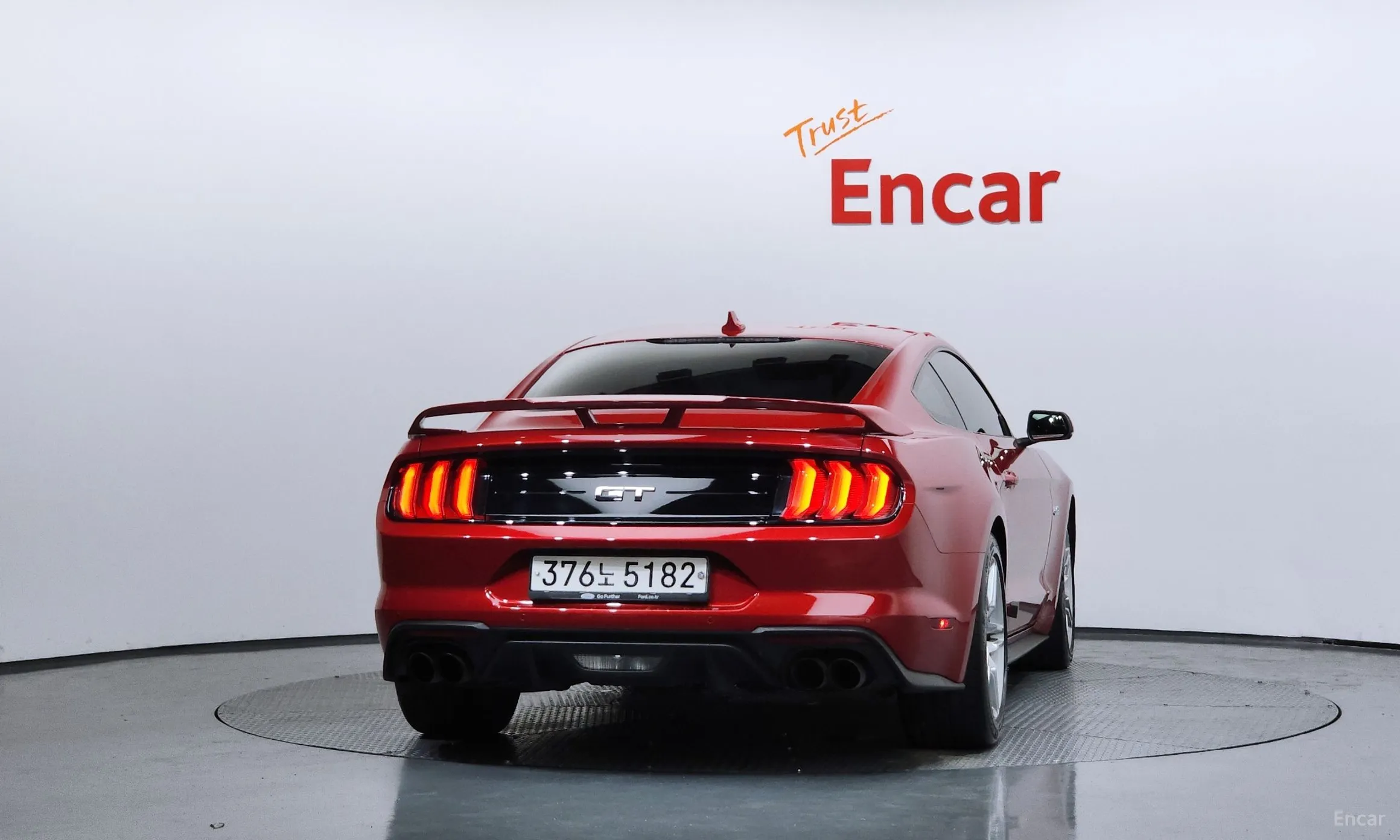 Ford Mustang превью 4