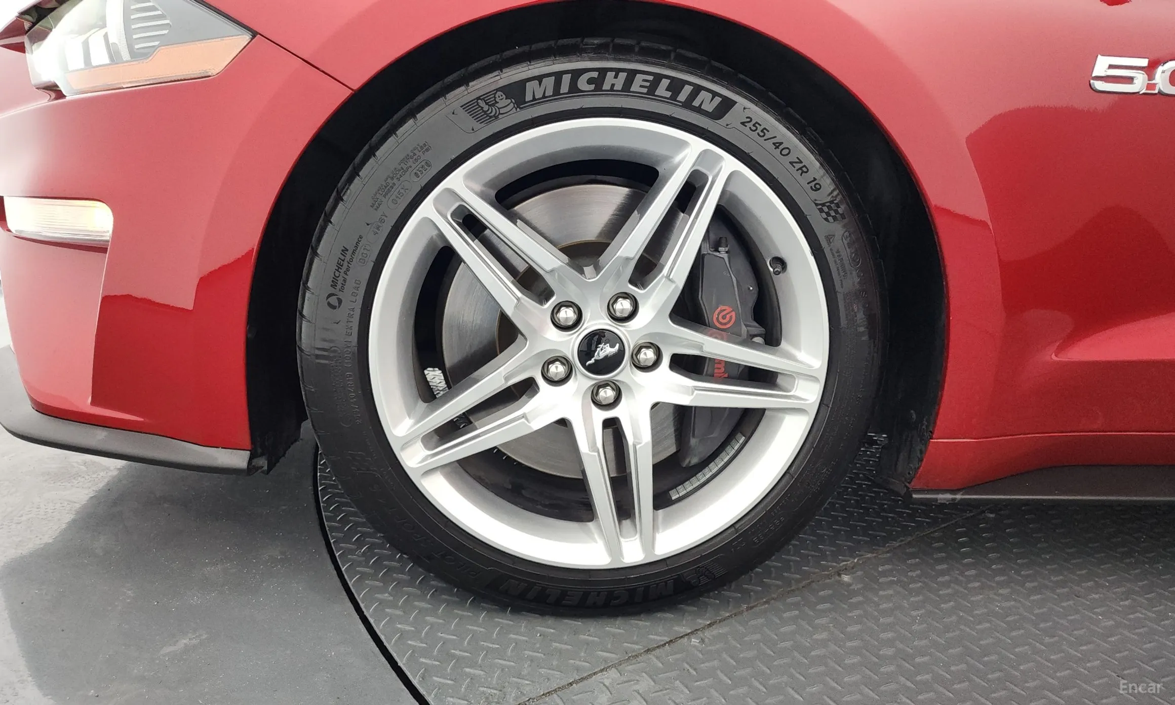 Ford Mustang превью 5