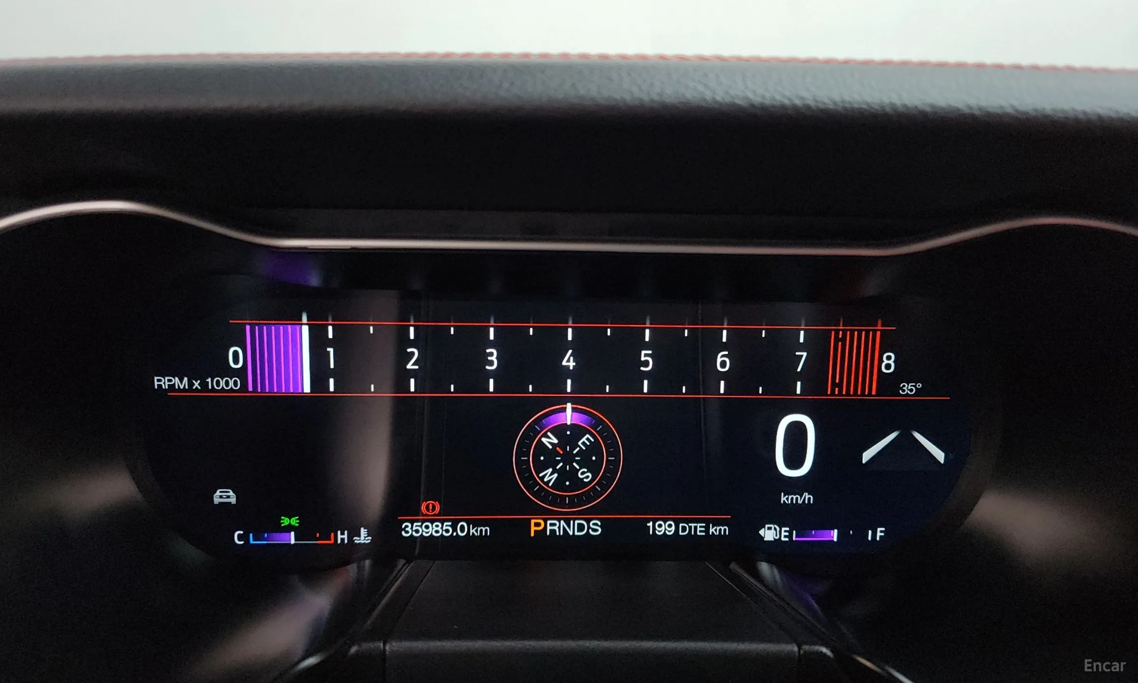 Ford Mustang превью 8
