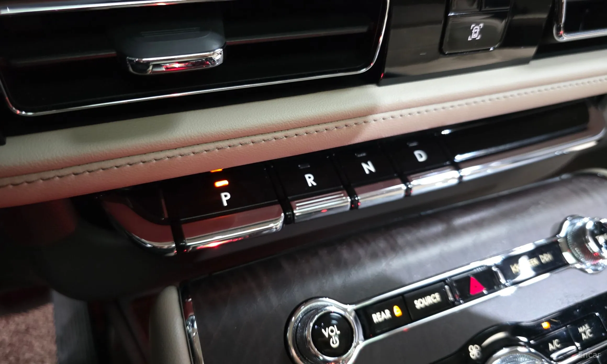 Lincoln Aviator 2nd Generation превью 9