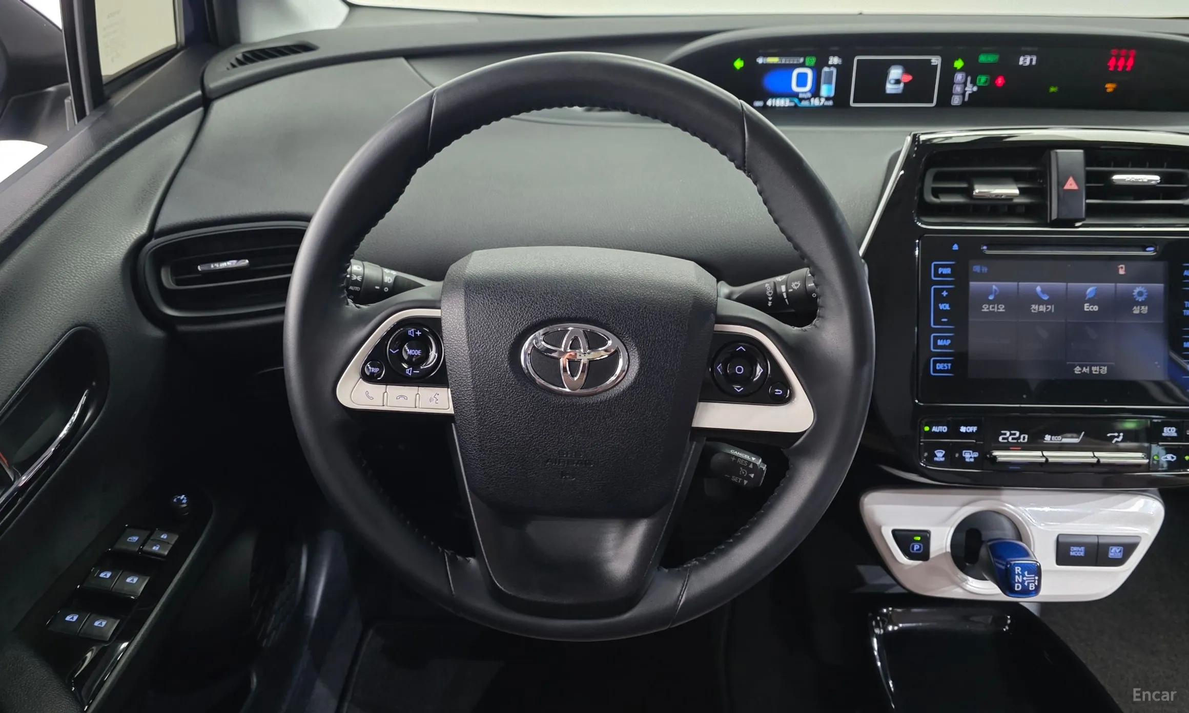 Toyota Prius 4th Generation превью 13