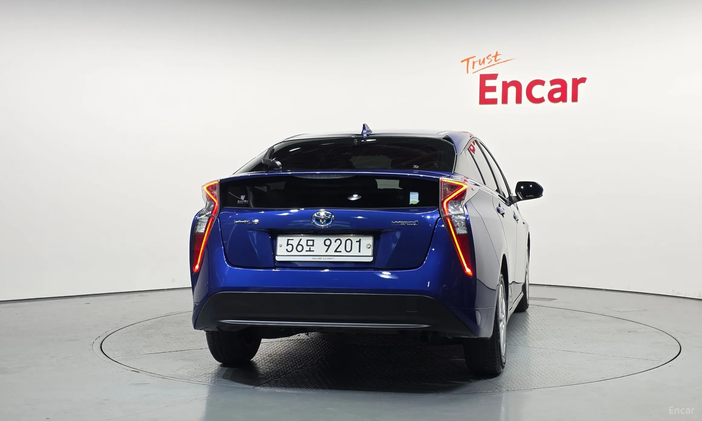 Toyota Prius 4th Generation превью 4