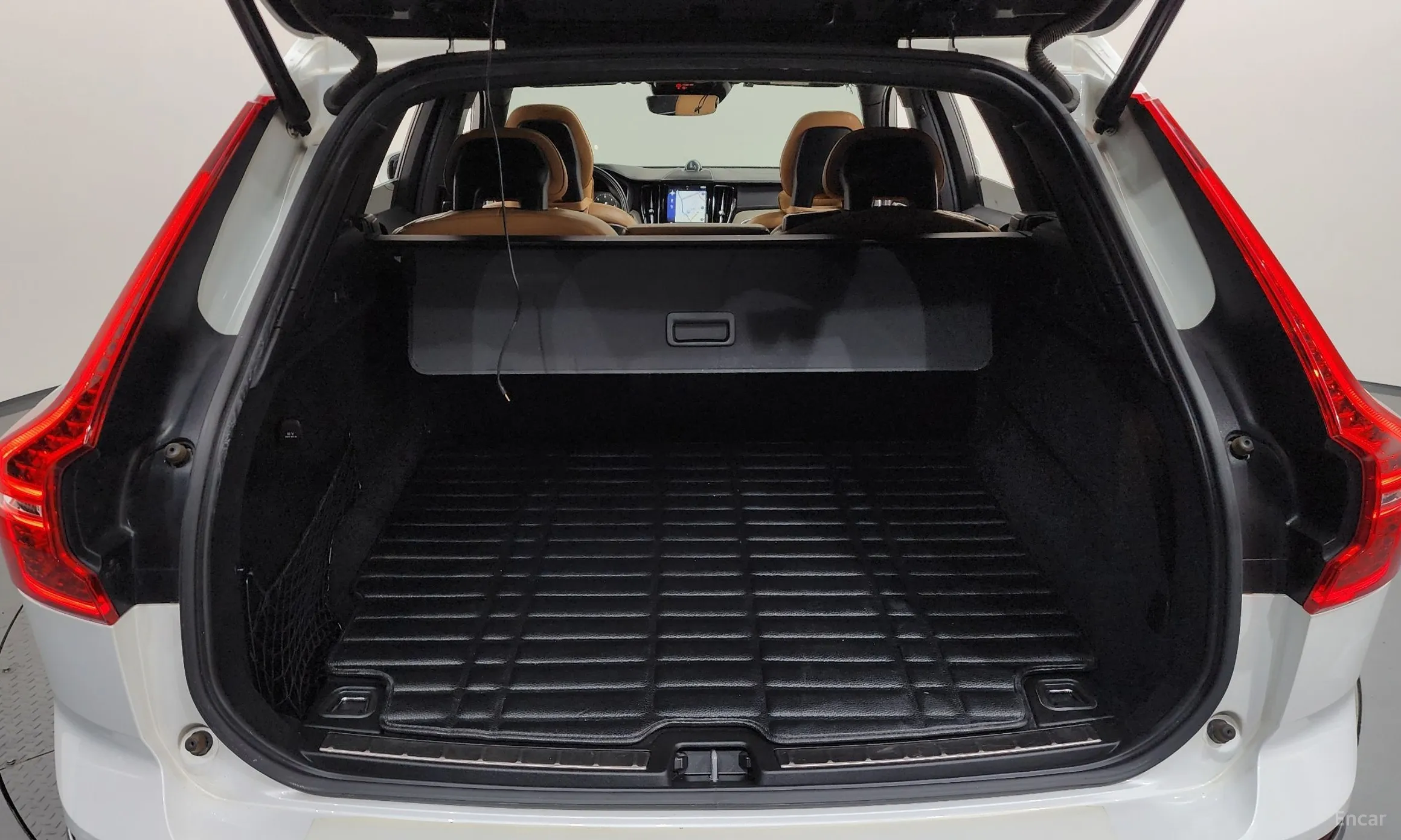 Volvo XC60 Gen 2 превью 20