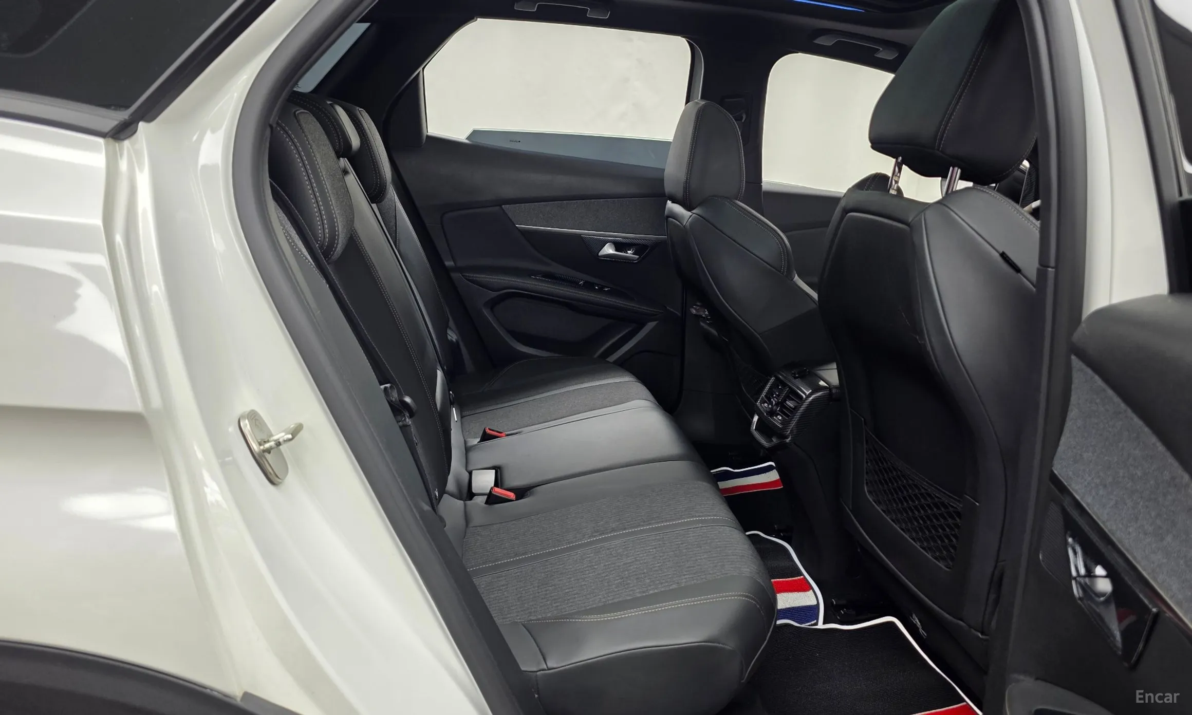Peugeot 3008 2nd generation превью 12