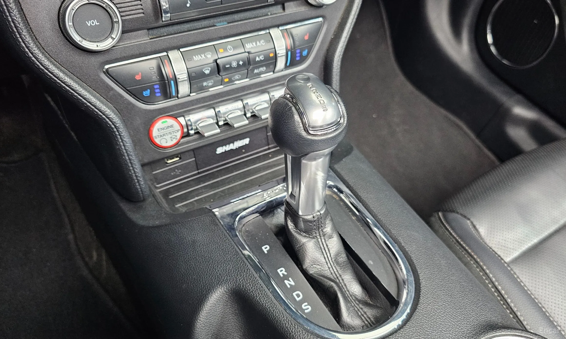 Ford Mustang превью 9