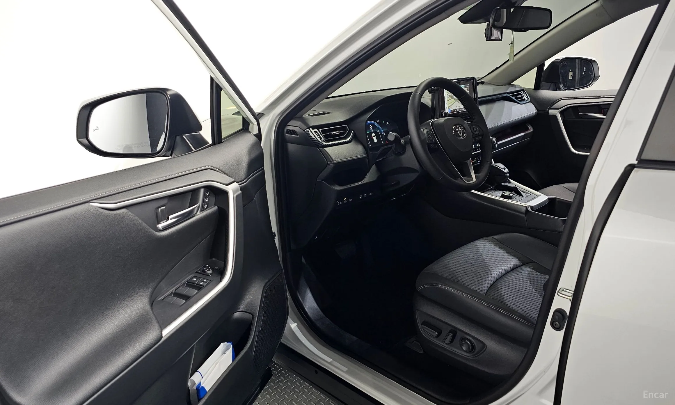 Toyota RAV4 5th Generation превью 10