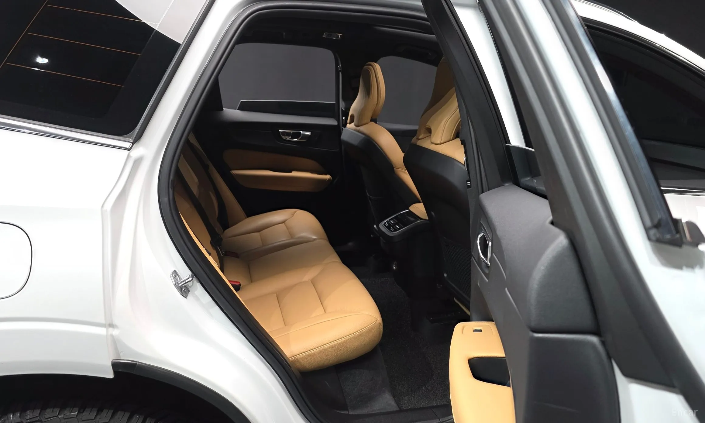 Volvo XC60 Gen 2 превью 12