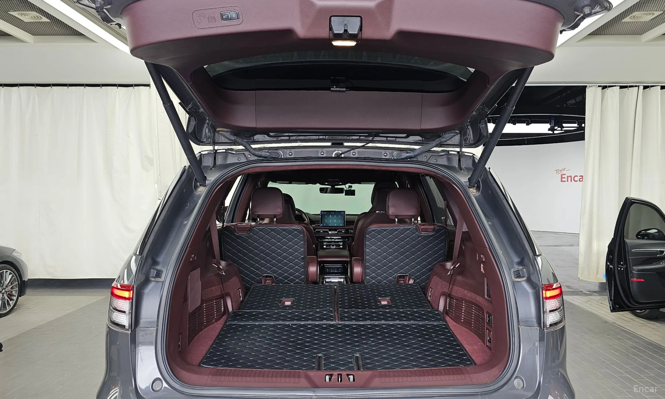 Lincoln Aviator 2nd Generation превью 20