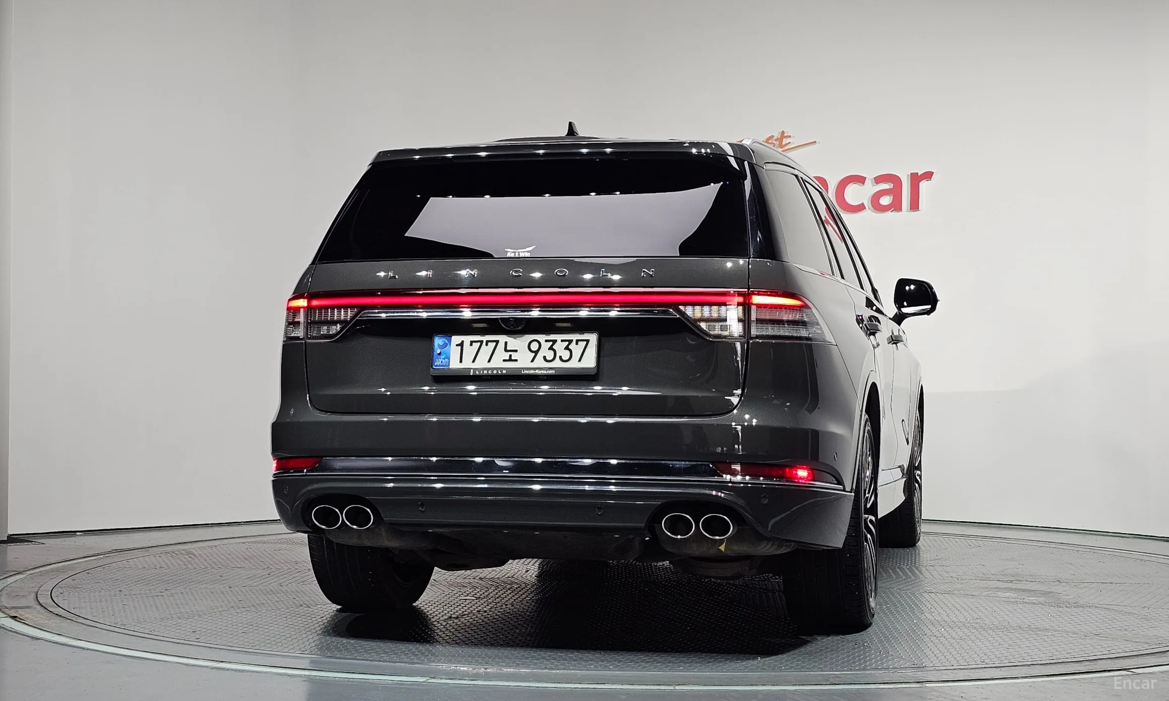 Lincoln Aviator 2nd Generation превью 4
