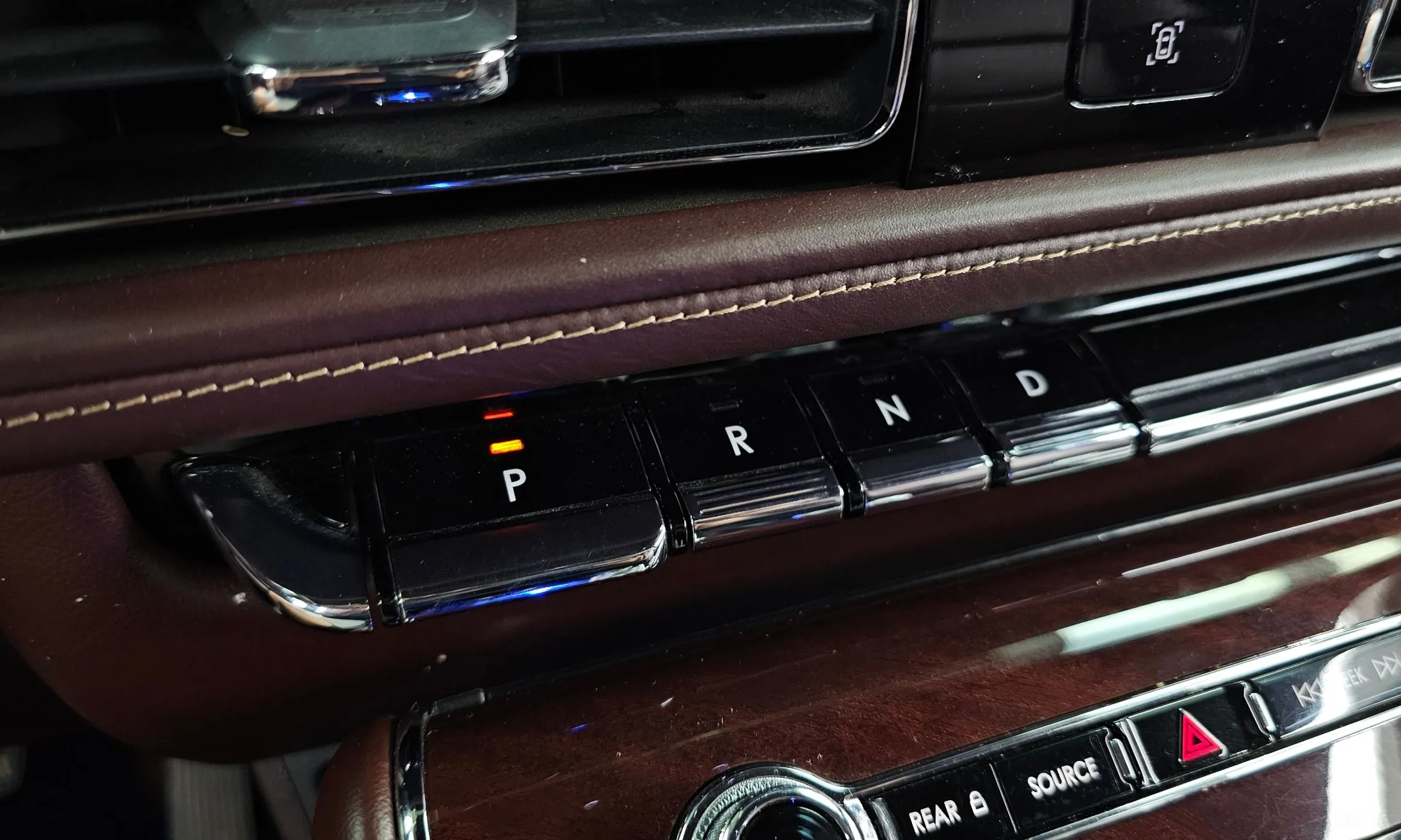 Lincoln Aviator 2nd Generation превью 9