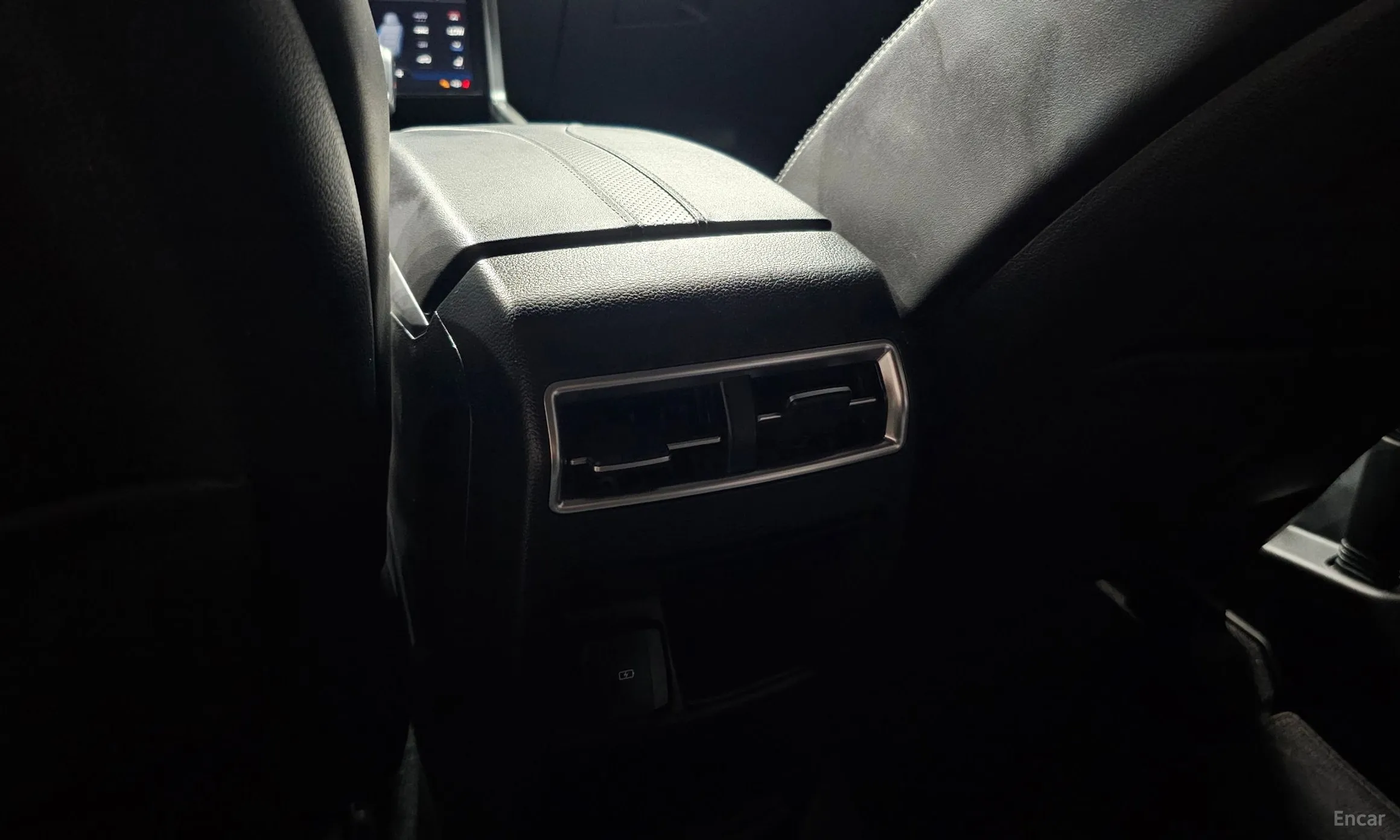 KG Mobility (SsangYong) Torres превью 18