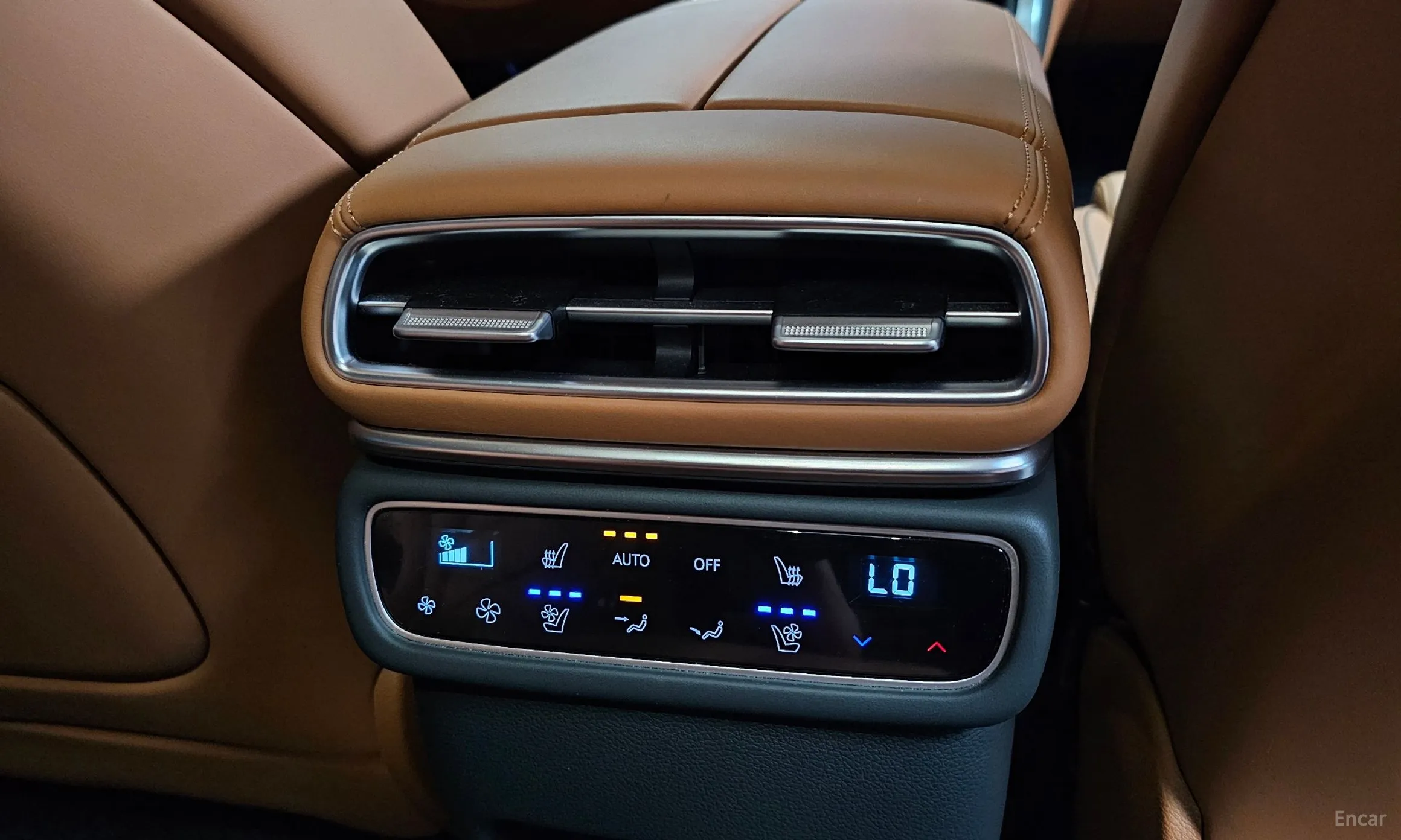 Genesis GV80 превью 19