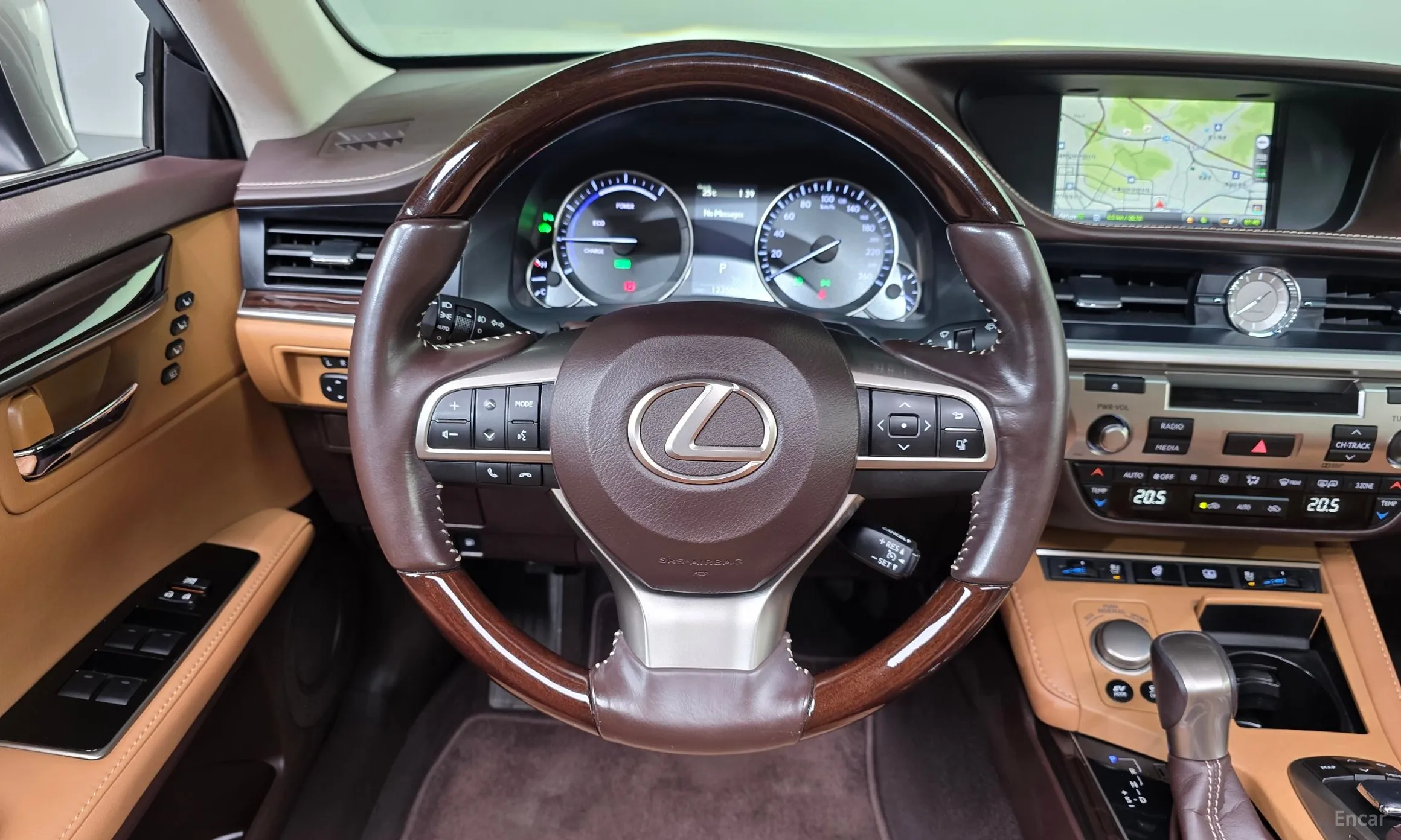 Lexus New ES300h превью 13