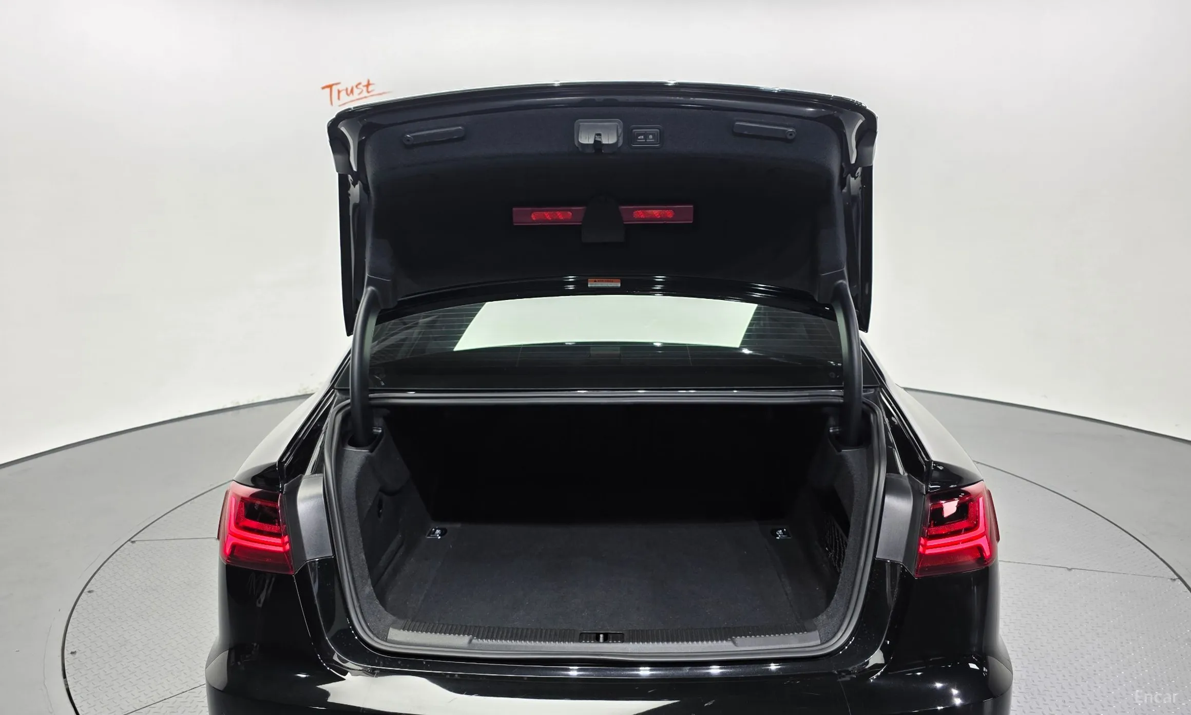 Audi S6 превью 20