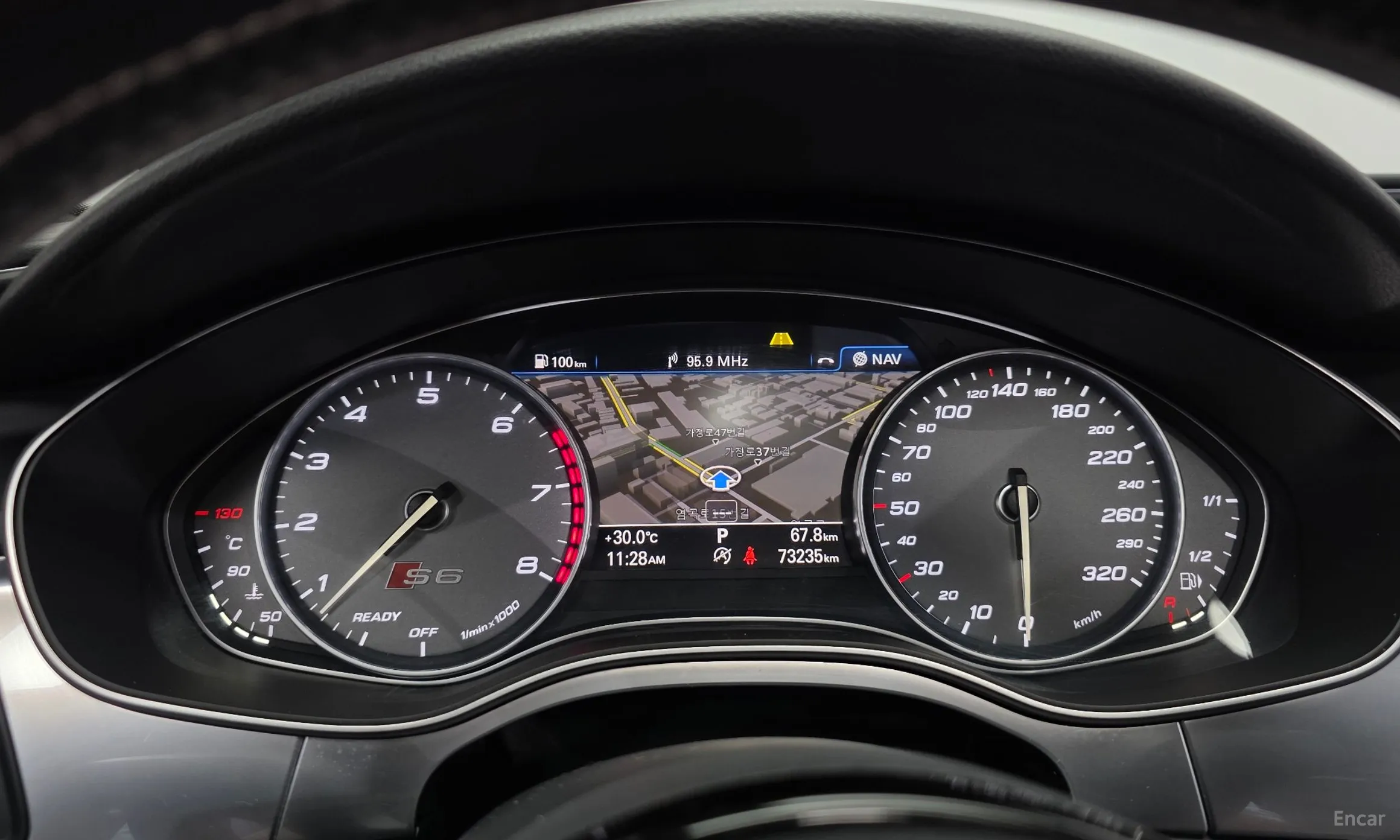 Audi S6 превью 8