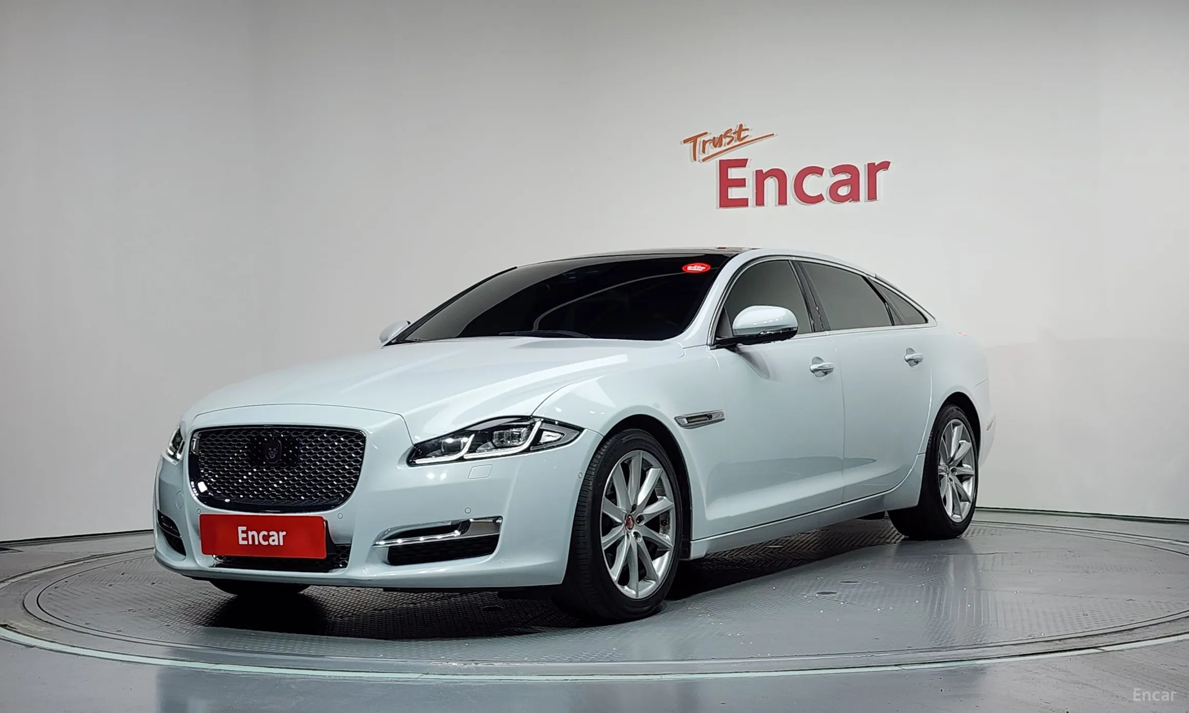 Jaguar All New XJ