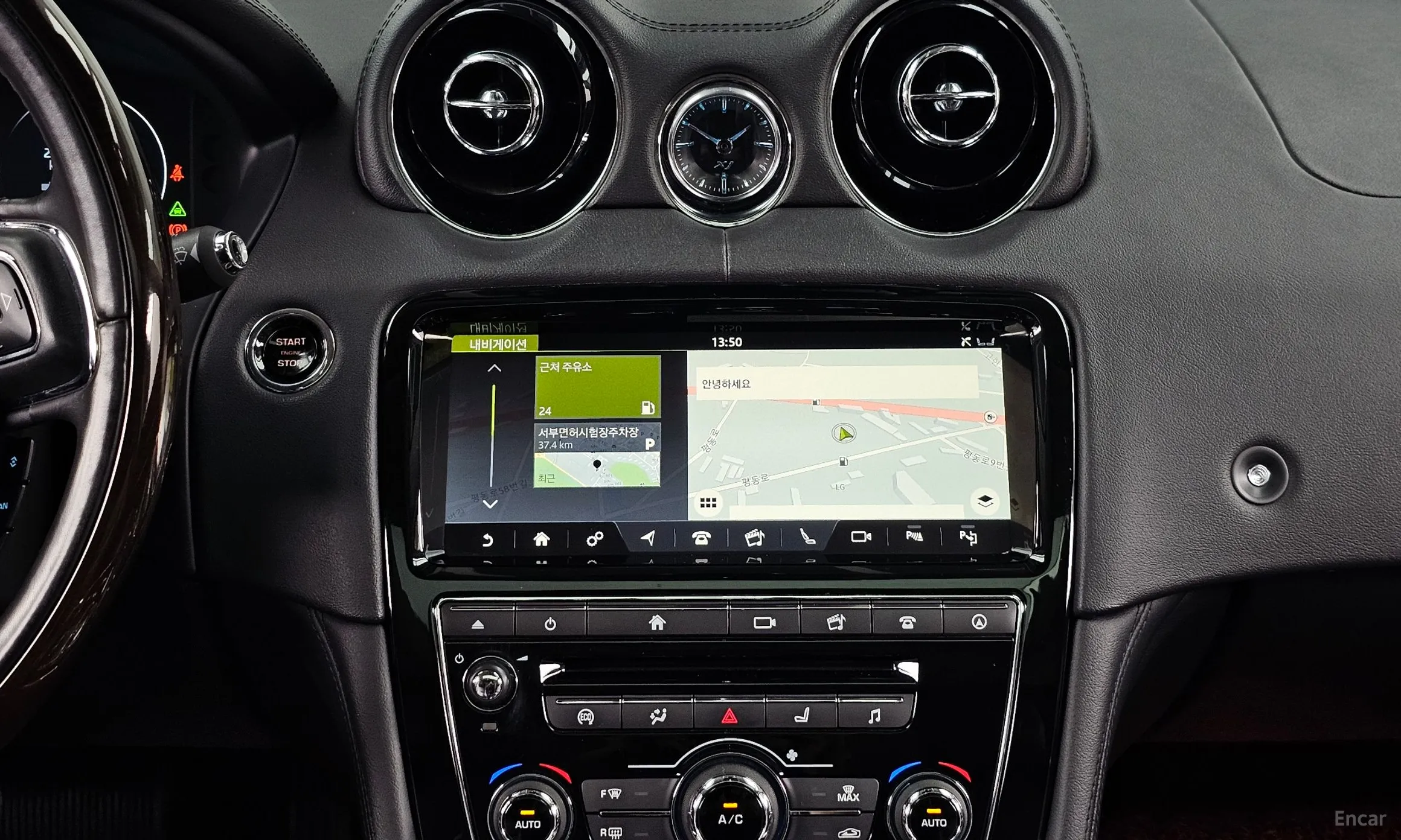 Jaguar All New XJ превью 14
