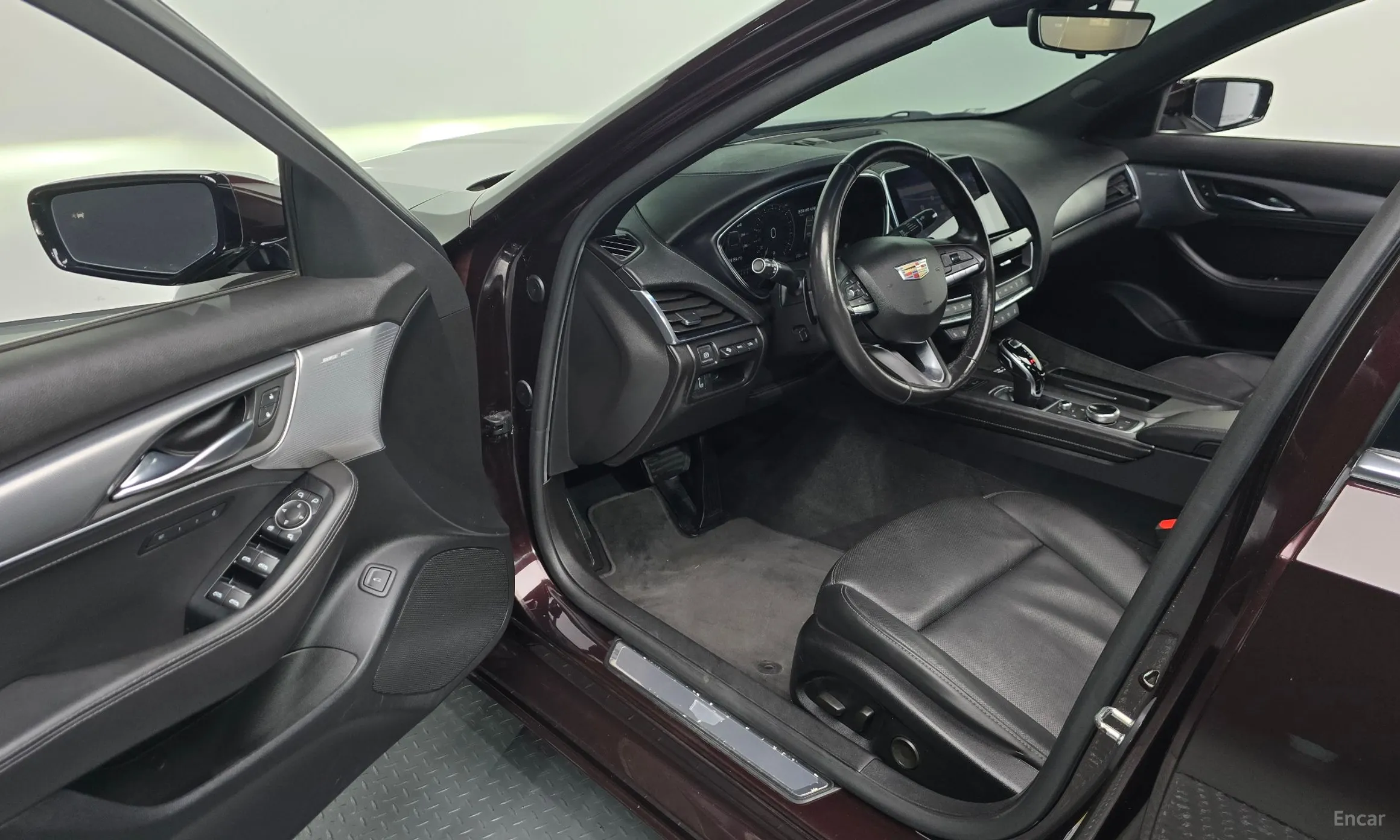 Cadillac CT5 превью 10