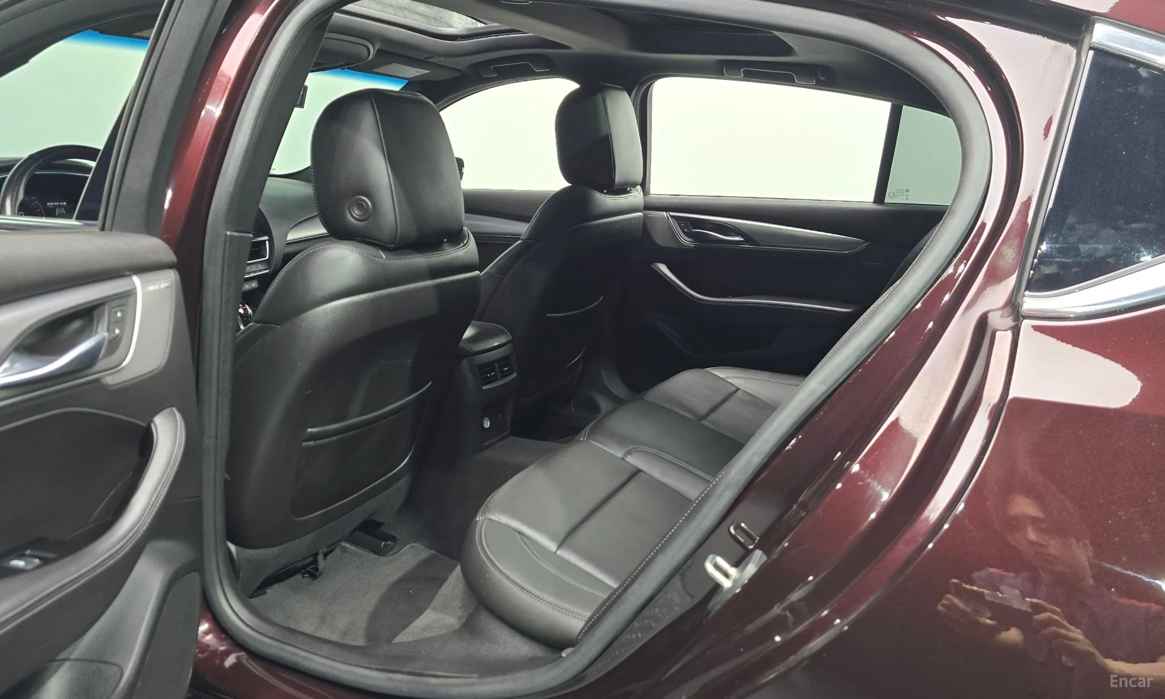 Cadillac CT5 превью 11
