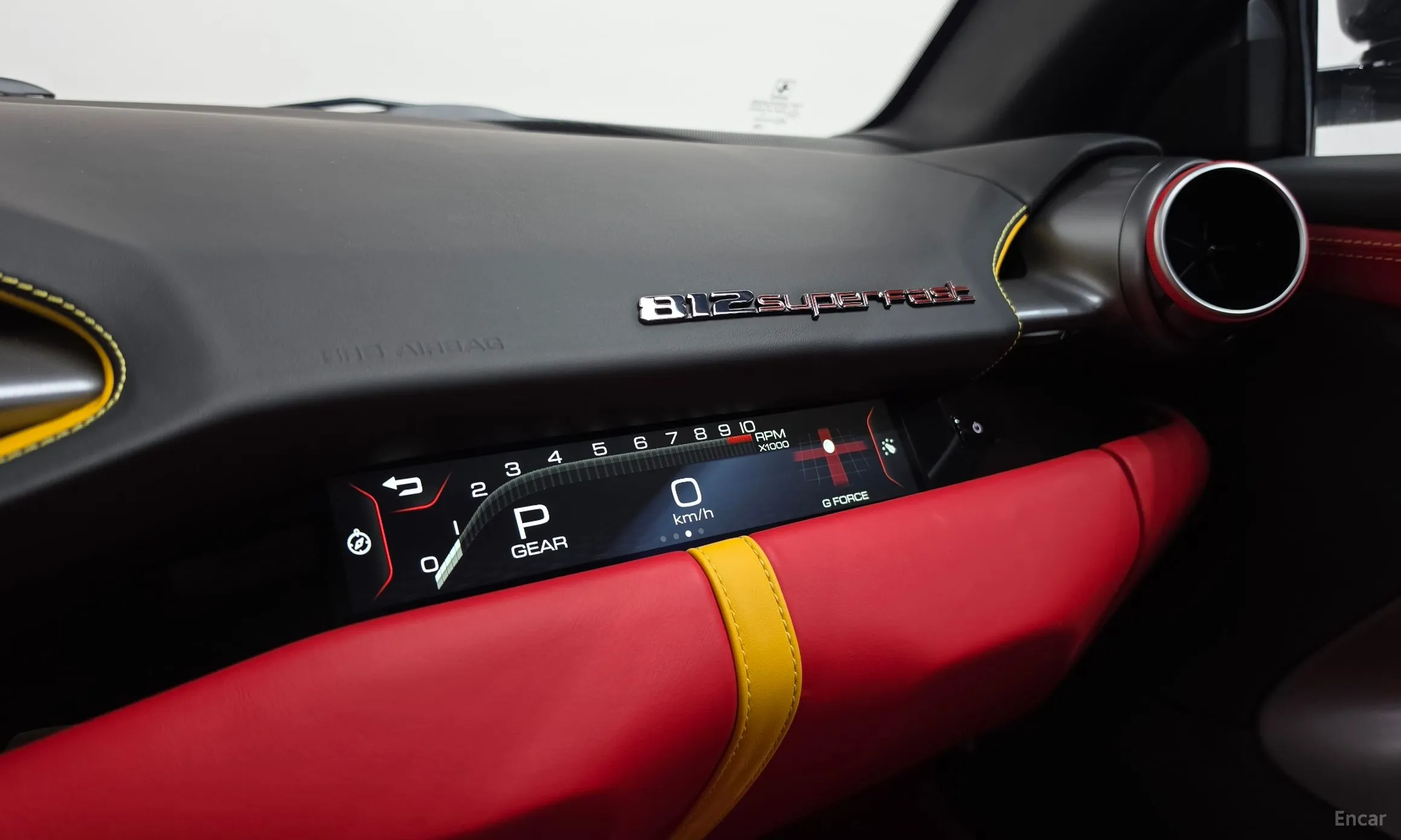 Ferrari 812 Superfast превью 18