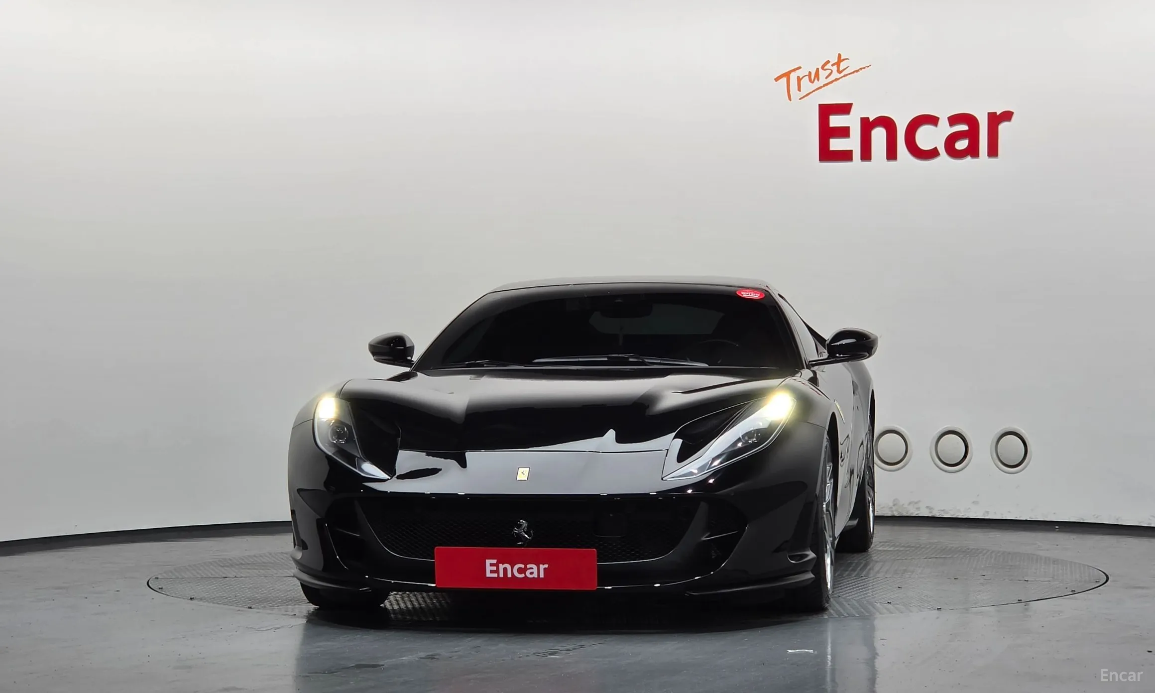 Ferrari 812 Superfast превью 3