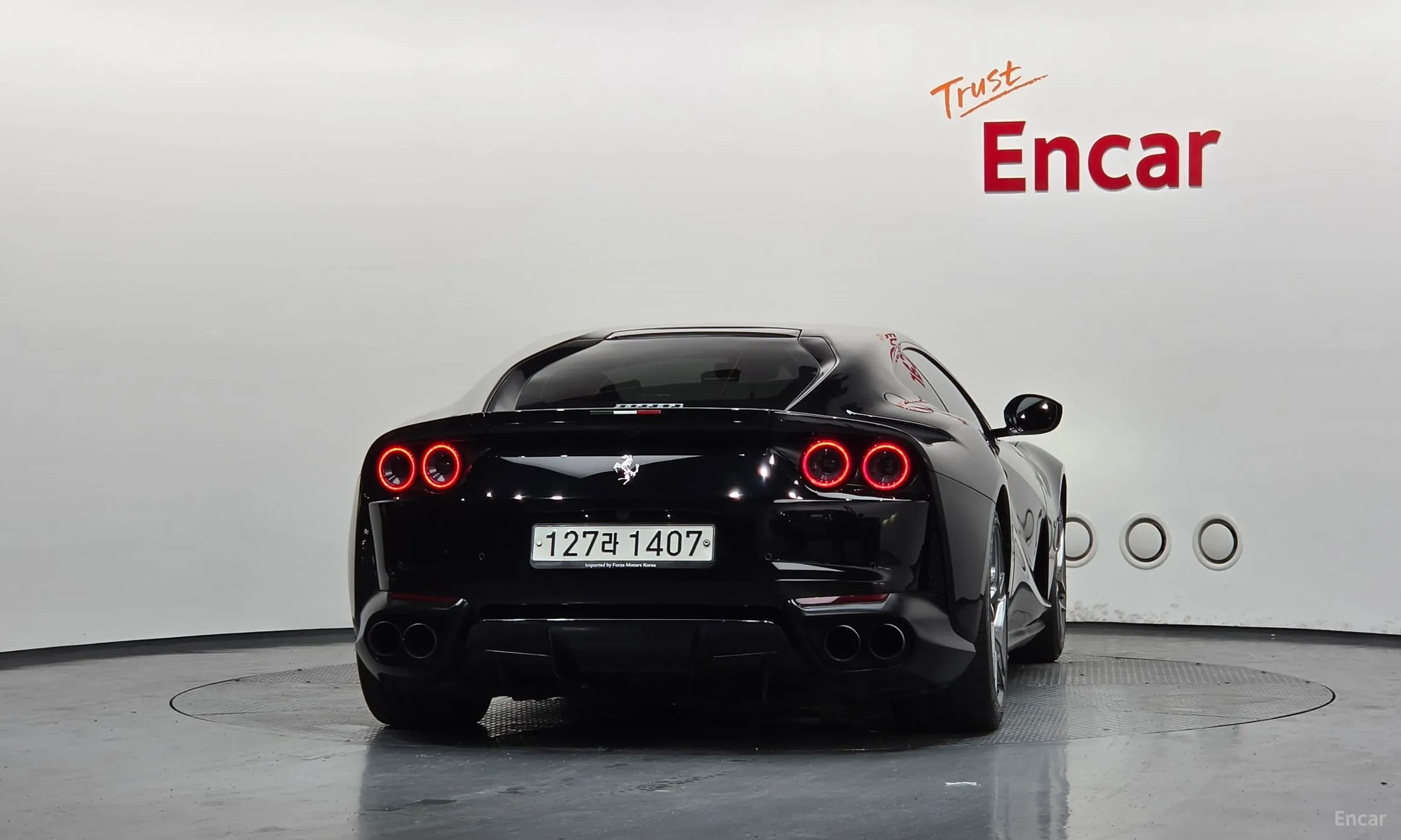 Ferrari 812 Superfast превью 4