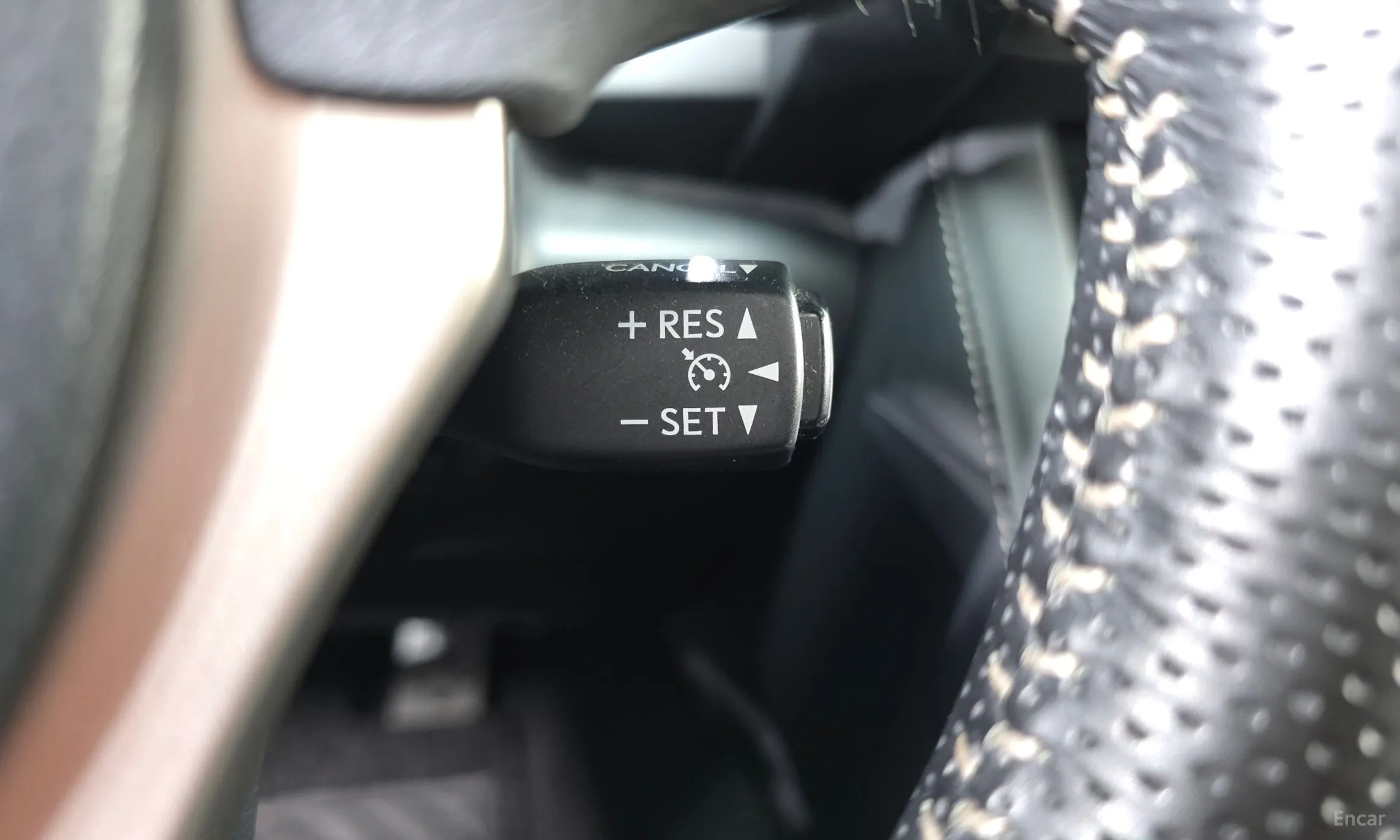 Lexus New IS300 превью 19