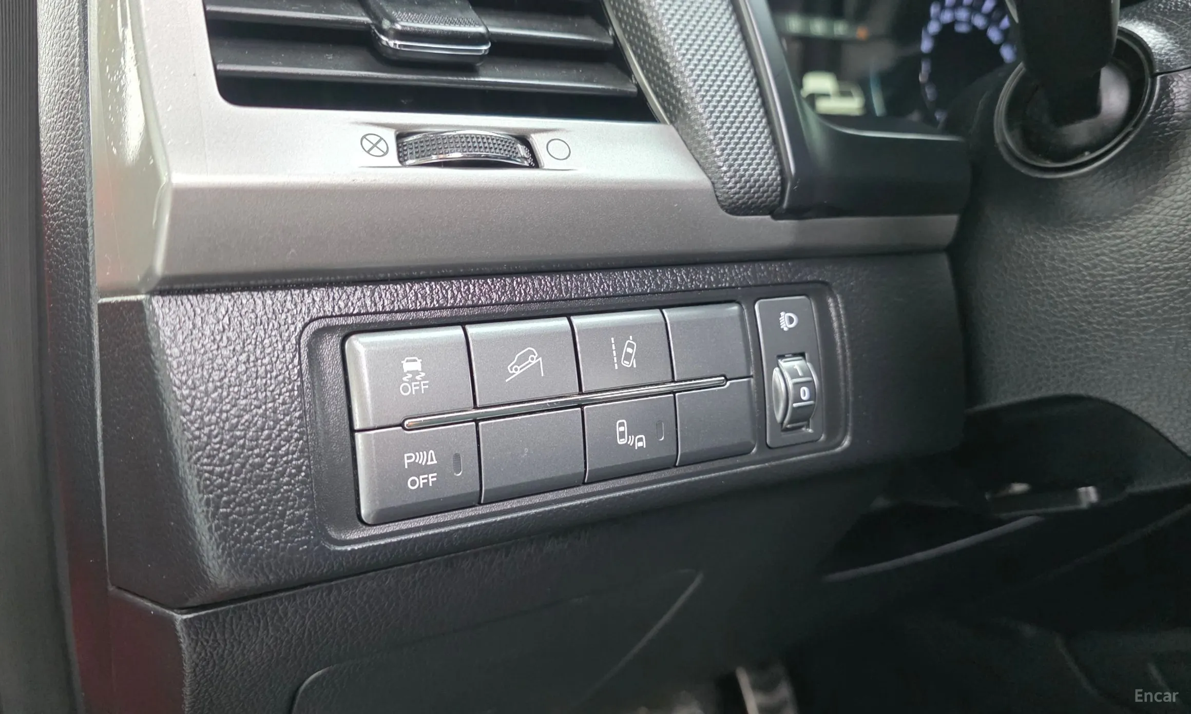 KG Mobility (SsangYong) Rexton Sports Khan превью 13