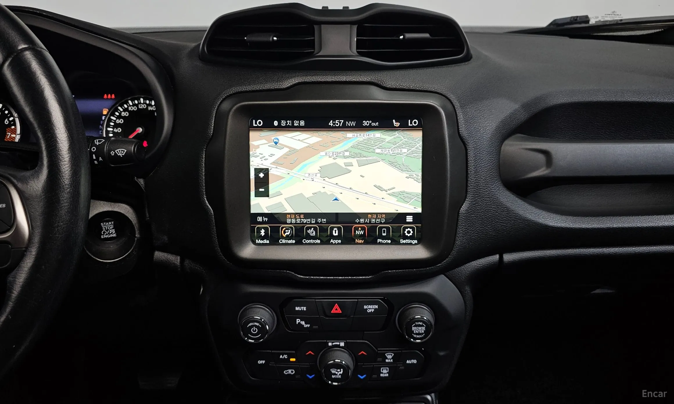 Jeep Renegade превью 12
