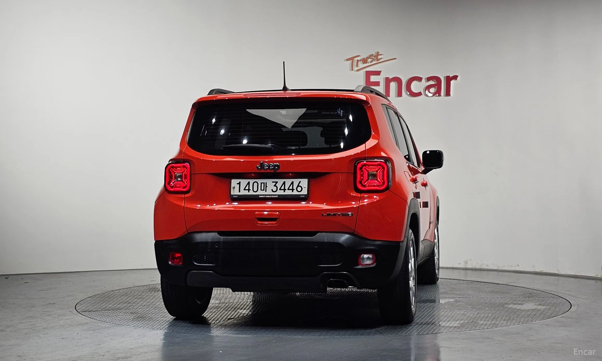 Jeep Renegade превью 4