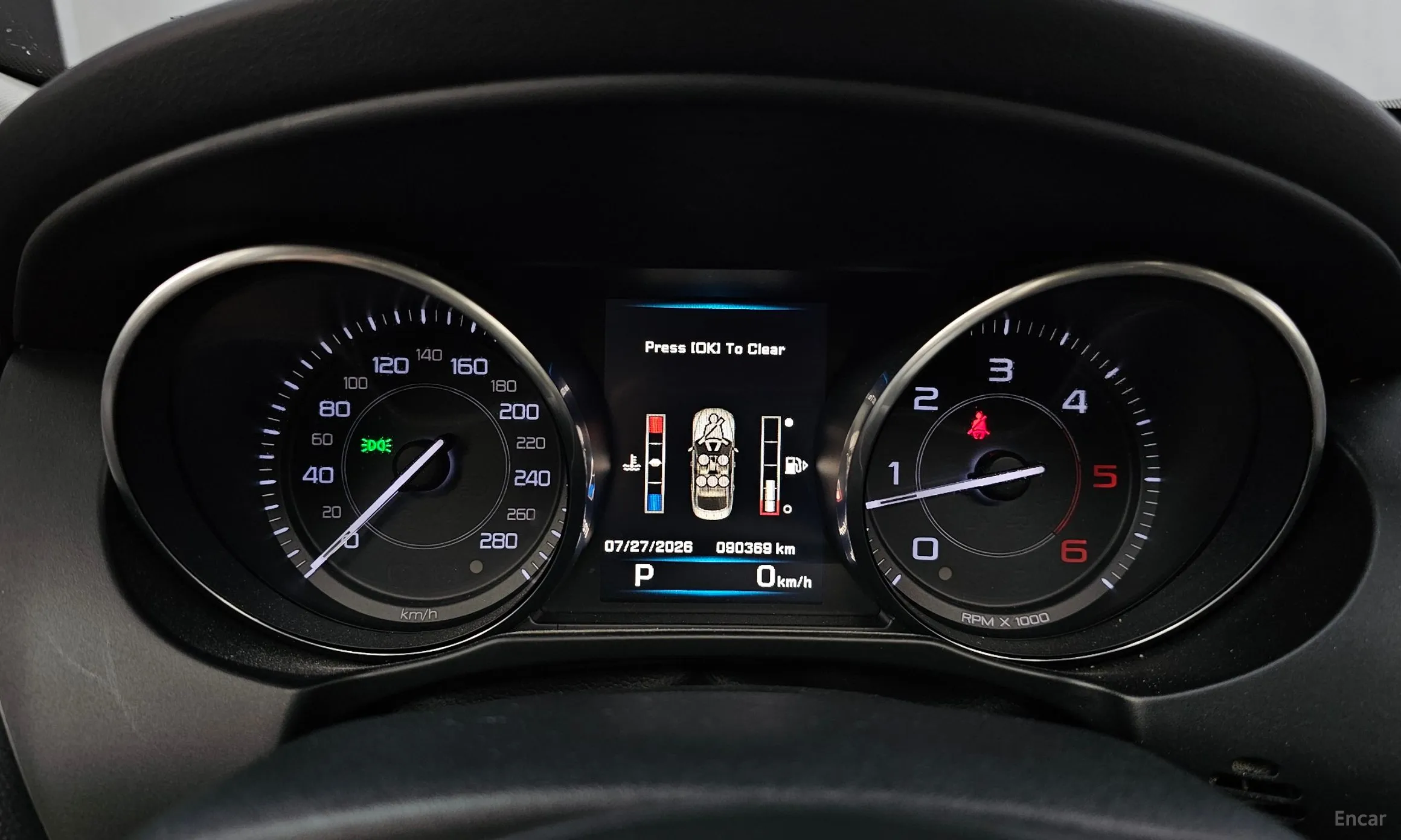 Jaguar XE превью 8