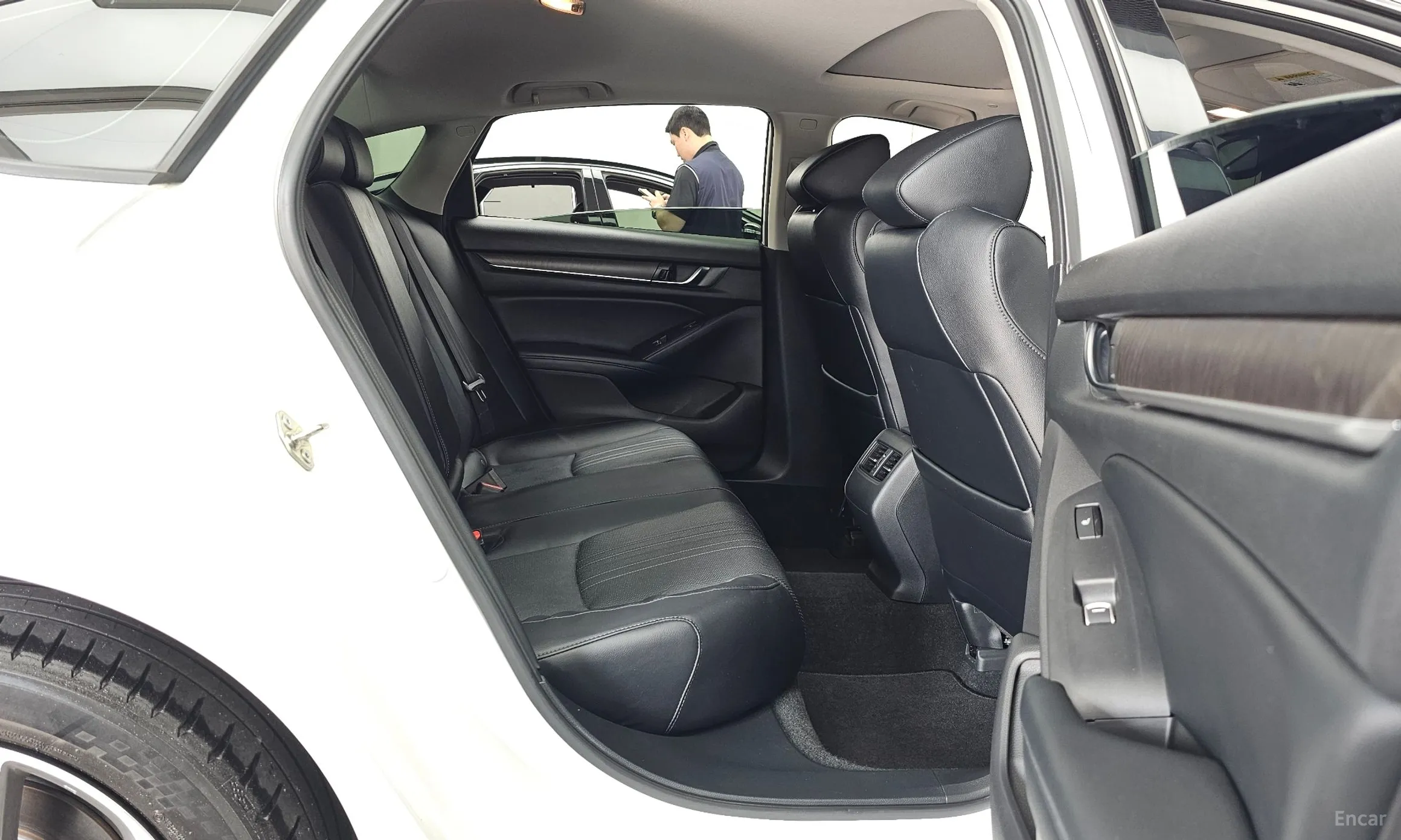 Honda Accord 10th Generation превью 12