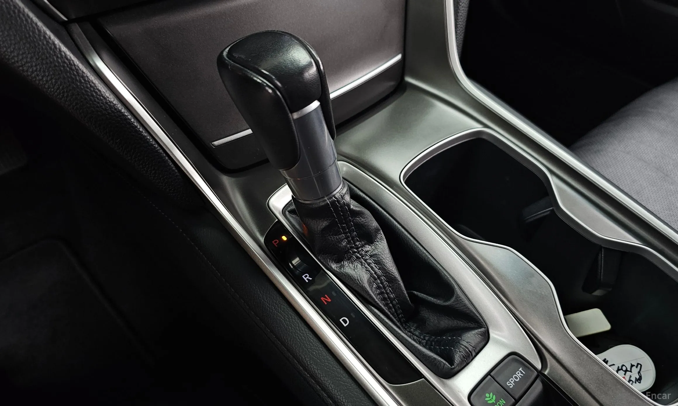 Honda Accord 10th Generation превью 9