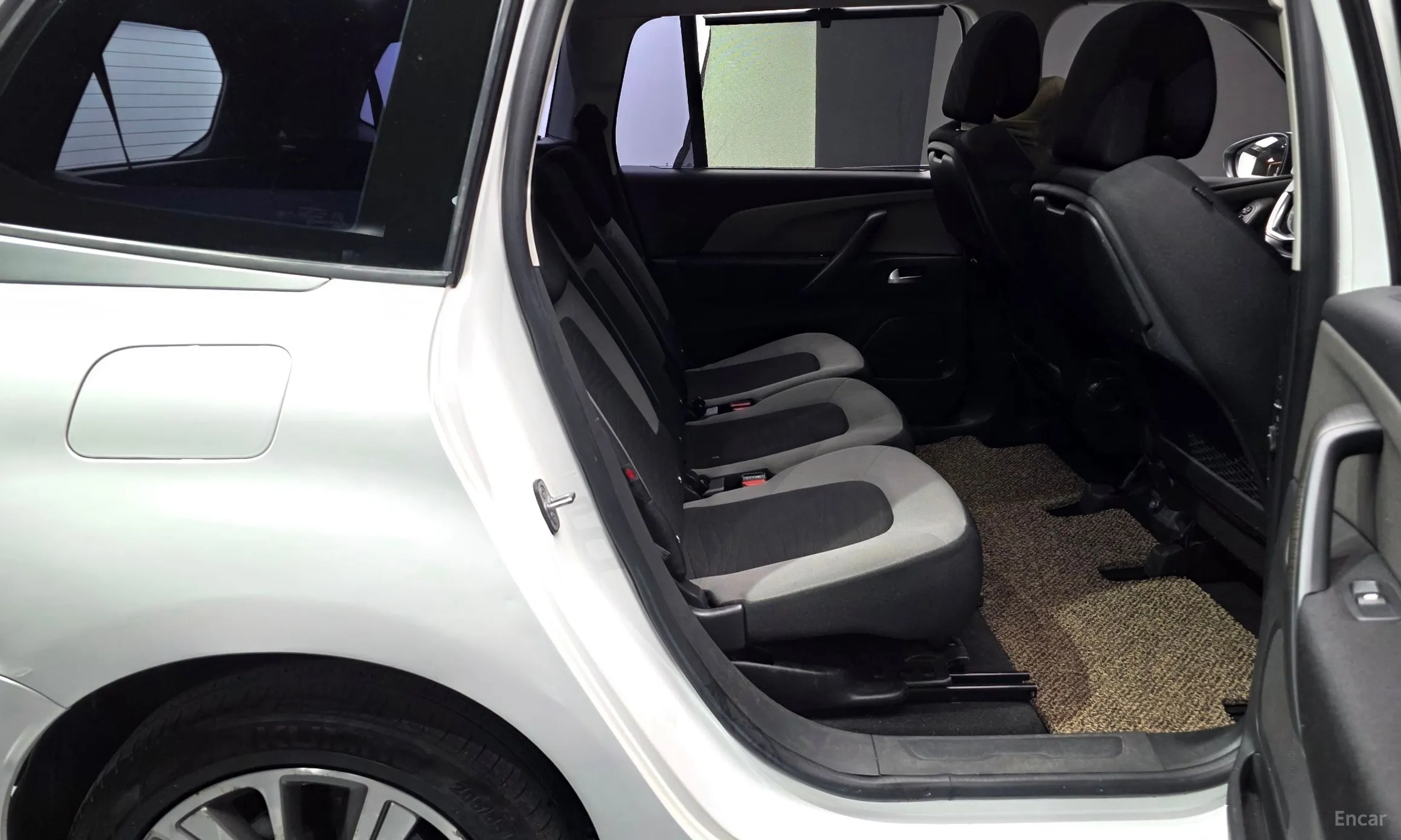 Citroën/DS Grand C4 Picasso превью 12