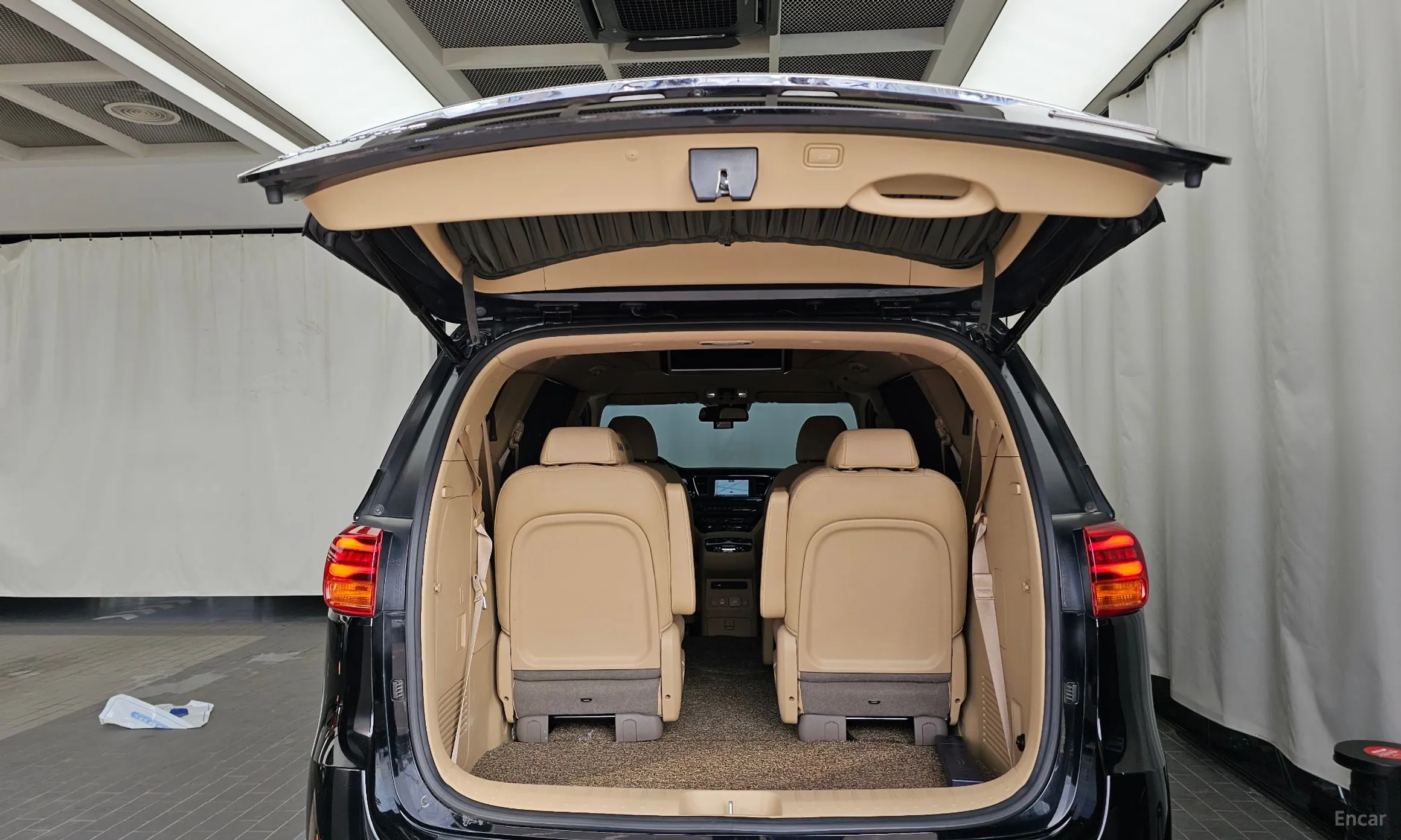 Kia Carnival превью 20