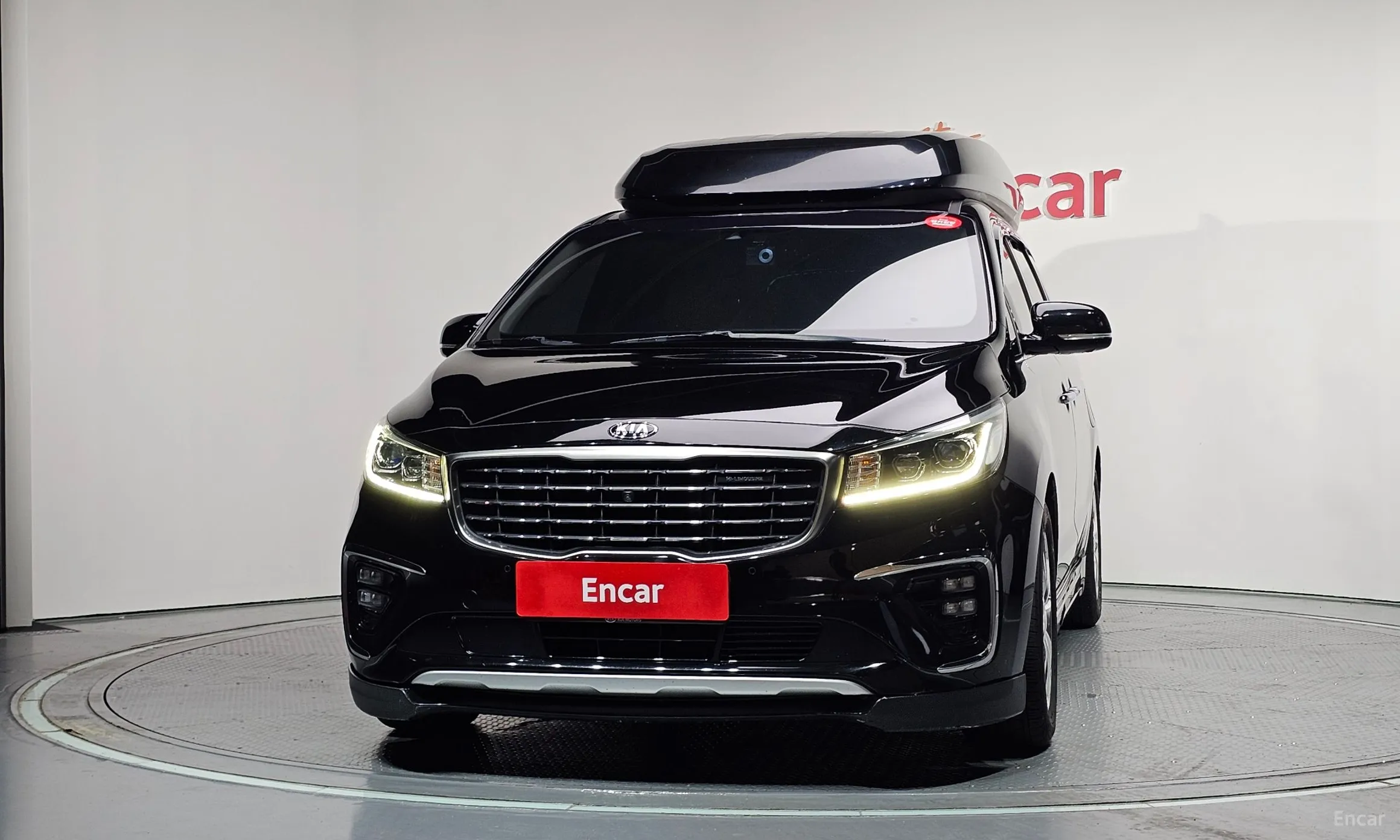Kia Carnival превью 3