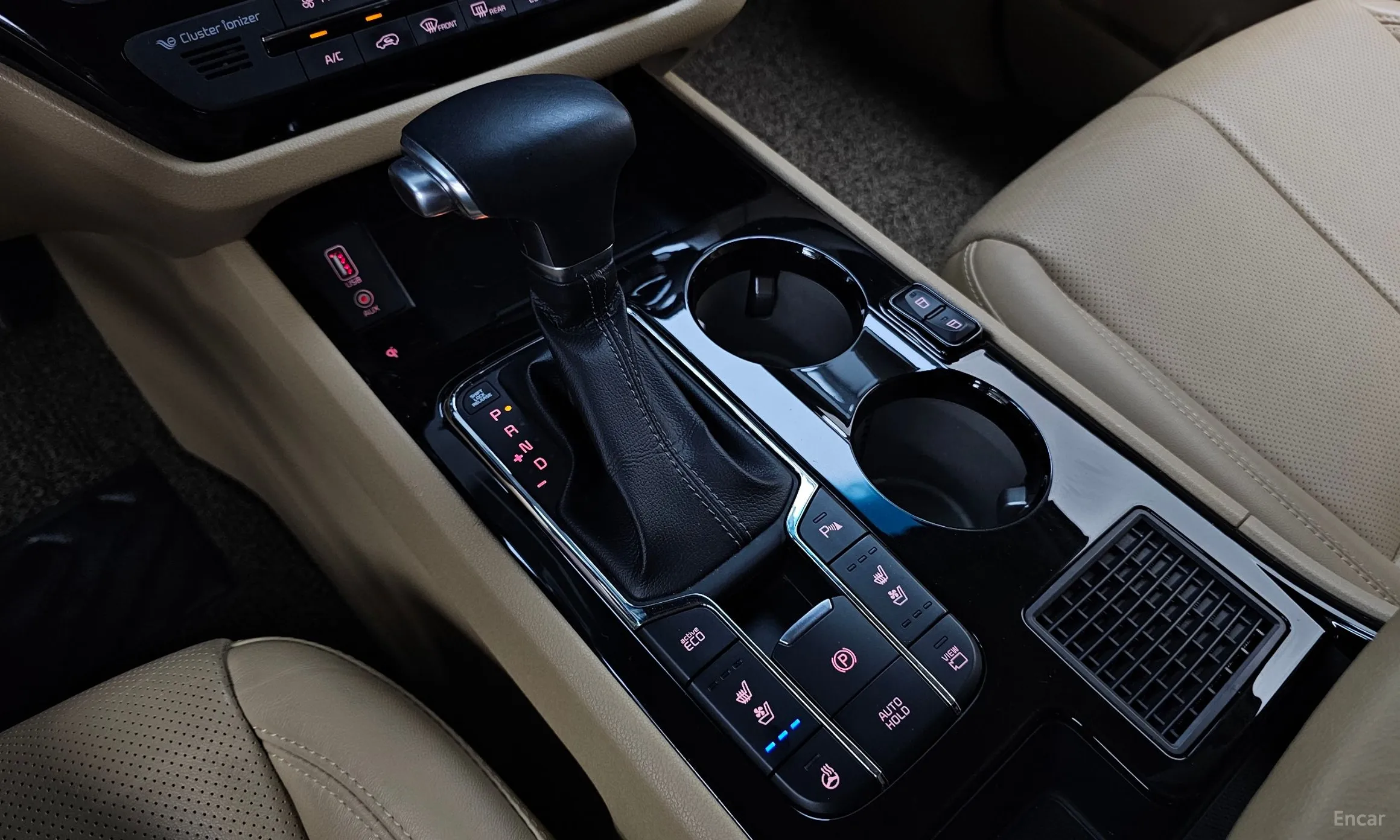 Kia Carnival превью 9
