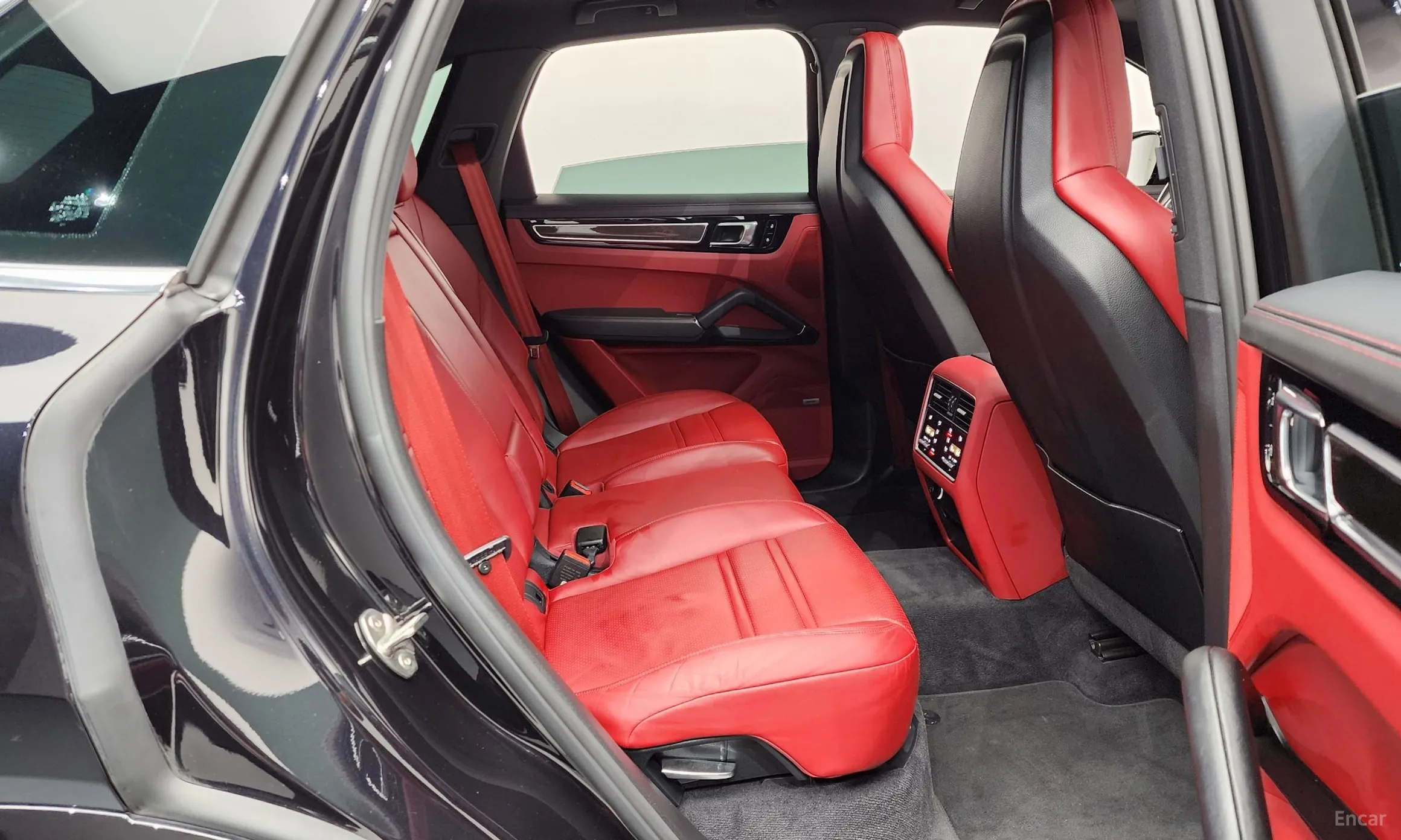 Porsche Cayenne (PO536) превью 11