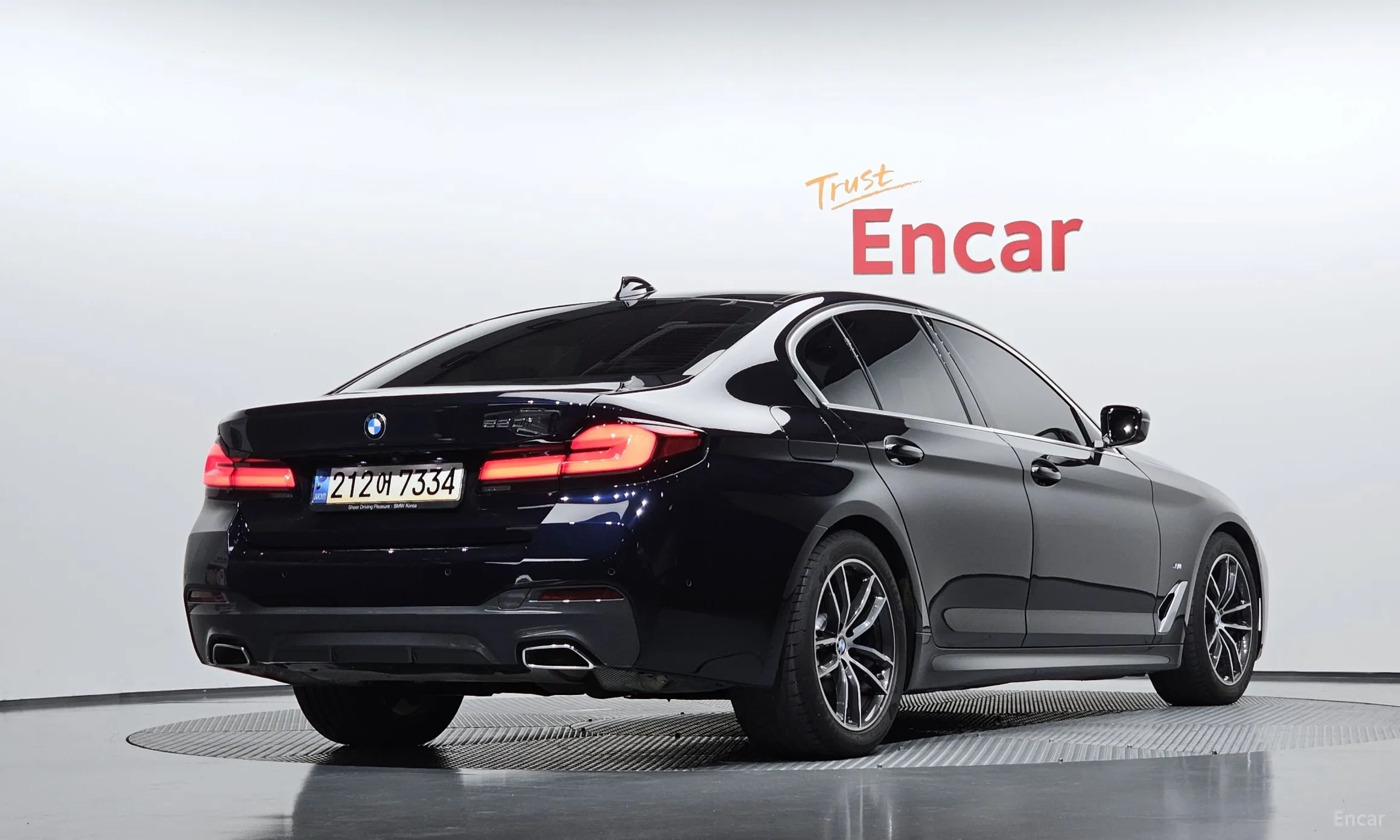 BMW 5 Series (G30)