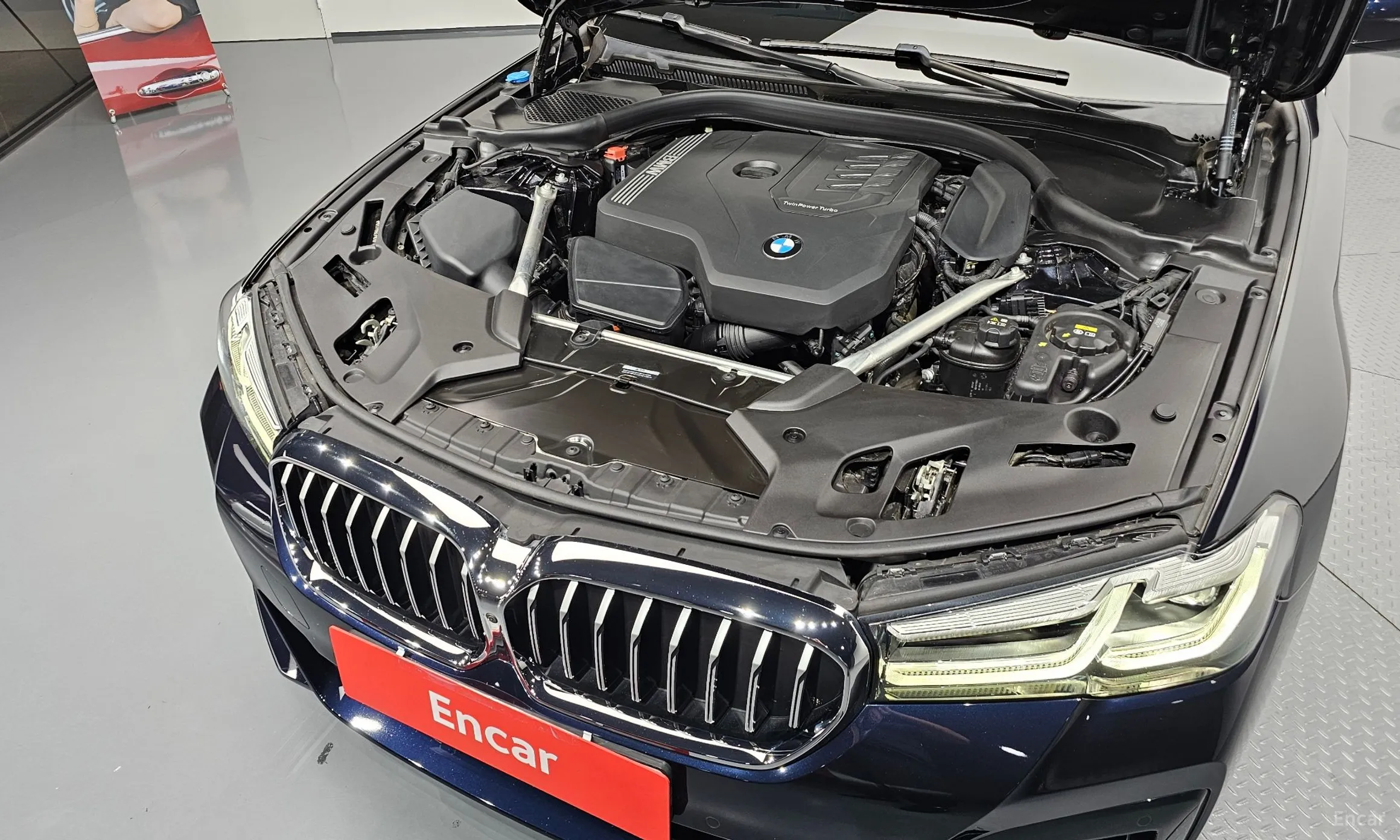 BMW 5 Series (G30) превью 6