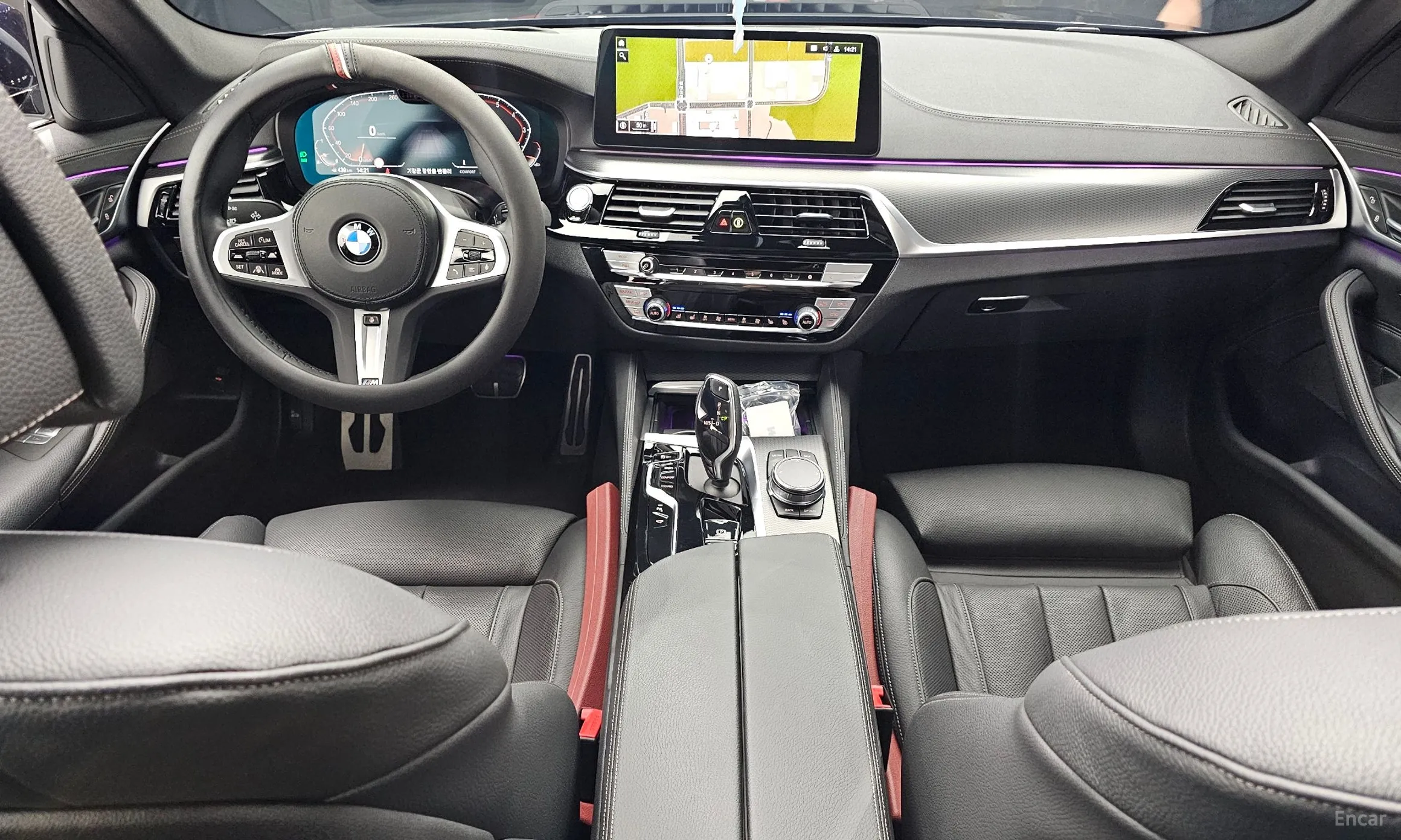 BMW 5 Series (G30) превью 7