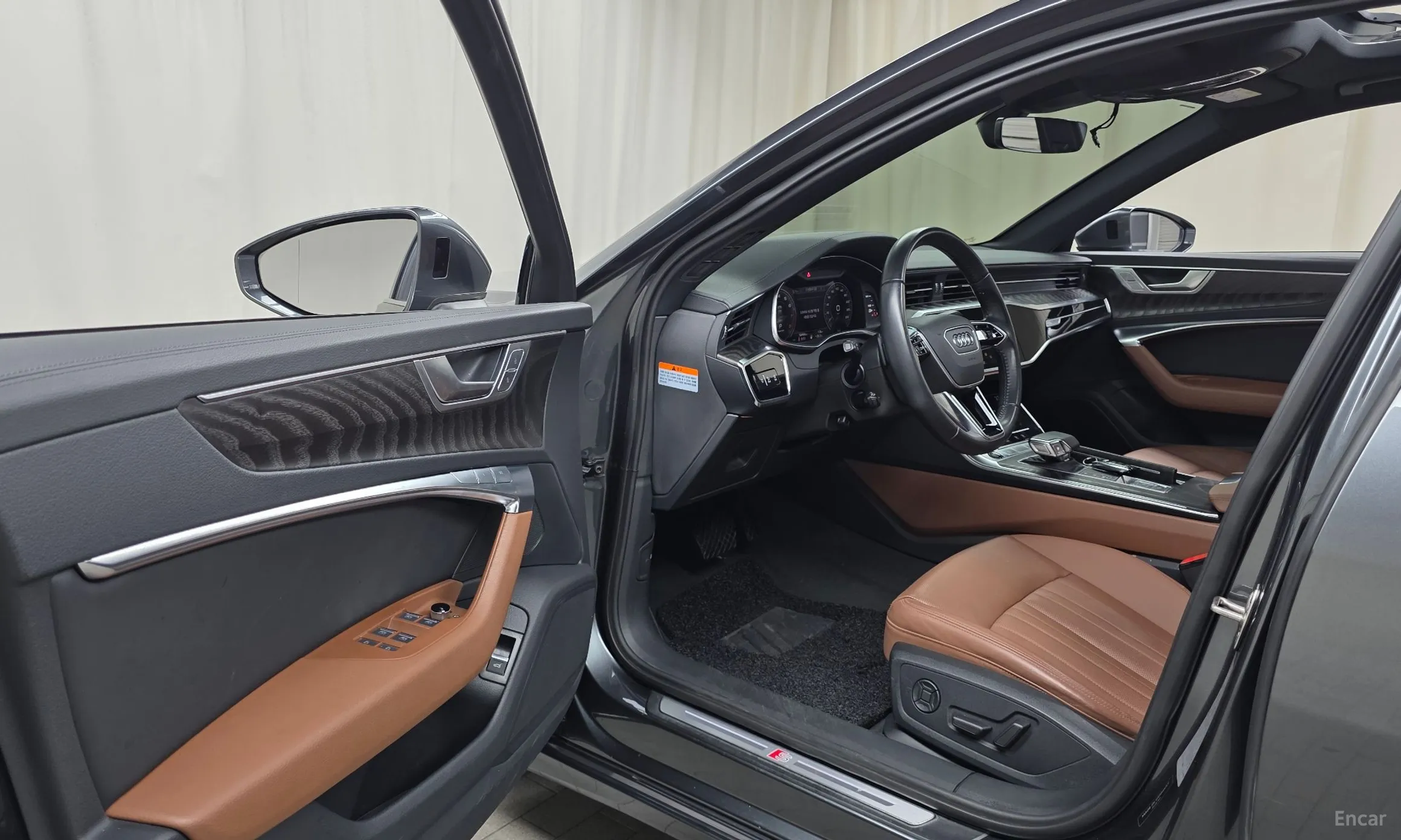 Audi A6 (C8) превью 10