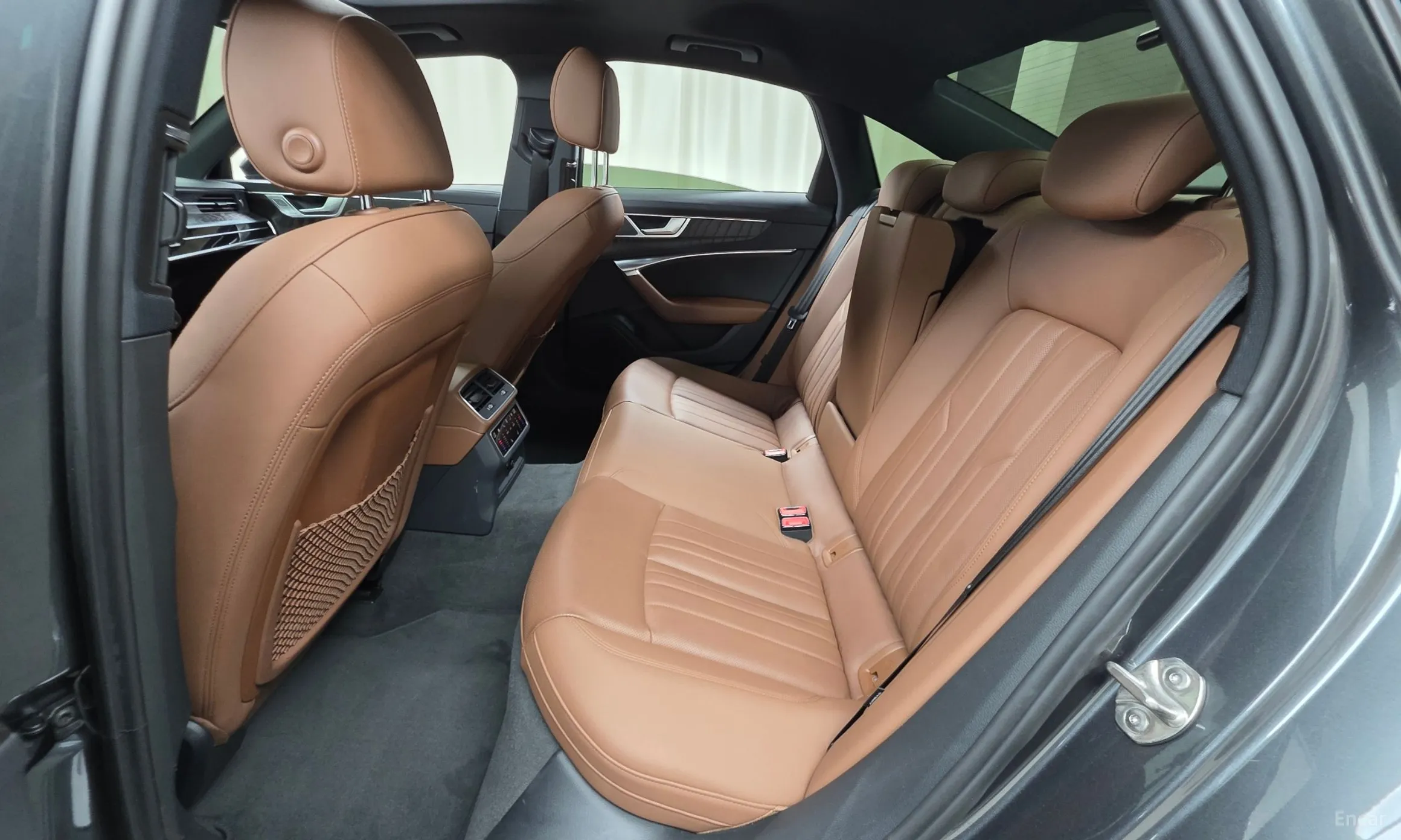 Audi A6 (C8) превью 12